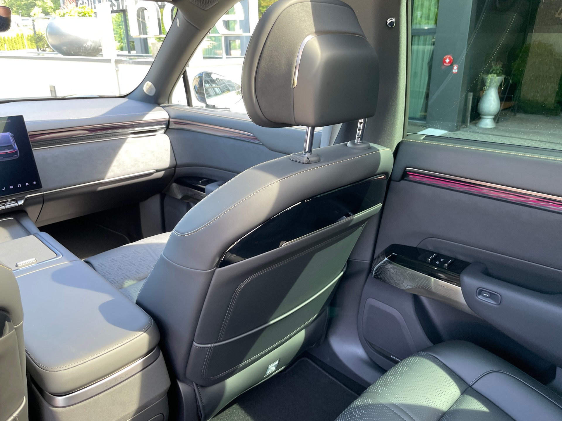ZEEKR ZEEKR 7X 100kWh Privilege AWD mit Comfort und Cockpitpaket / MODELL 26-image-16