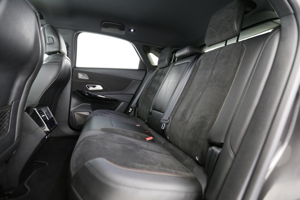 DS AUTOMOBILES 7 Crossback 1.6 E-Tense Performance Line 4x4-image-6