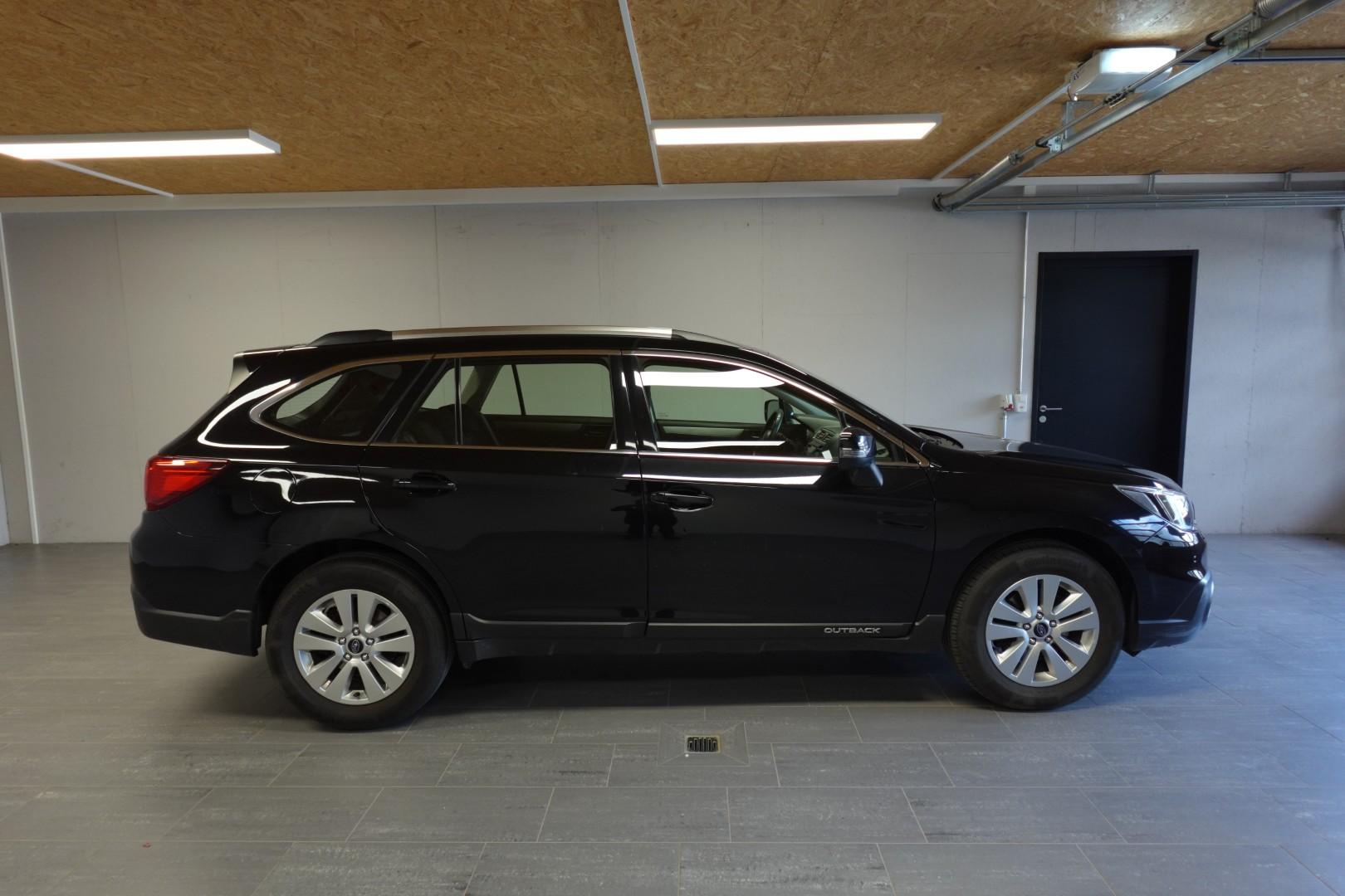 SUBARU Outback 2.0 D Swiss-image-5