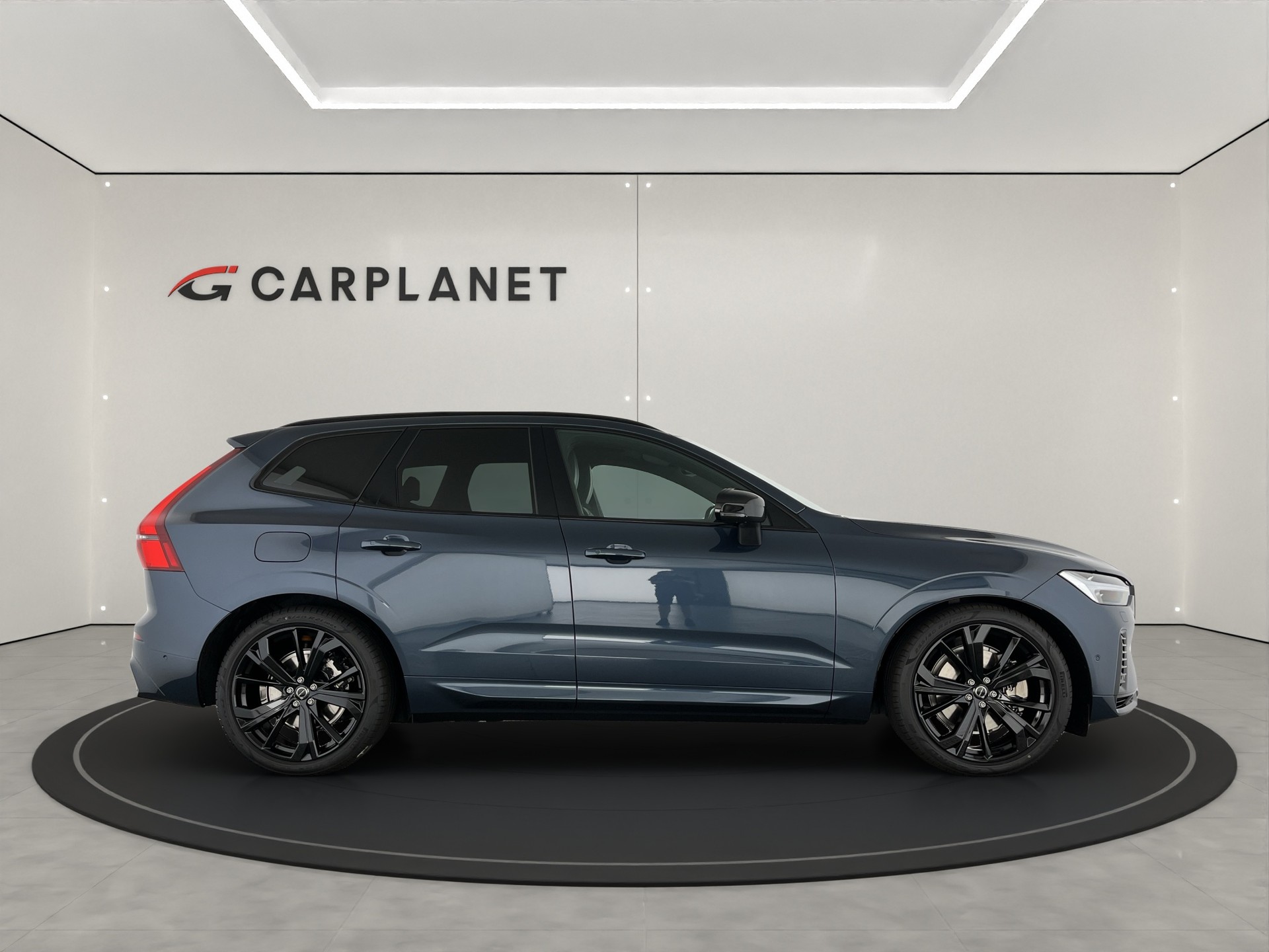 VOLVO XC60 2.0 T8 TE Black Edition eAWD-image-2