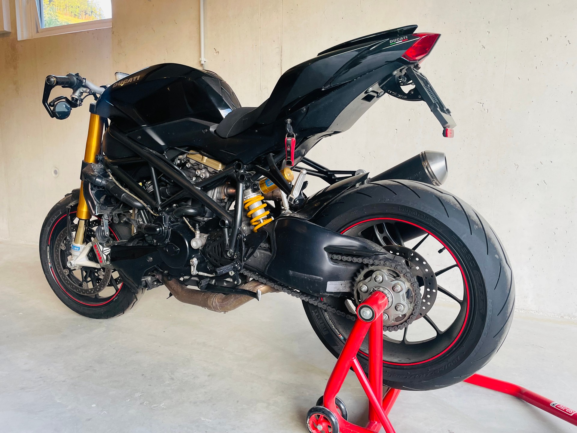 DUCATI Streetfighter 1099 S-image-3