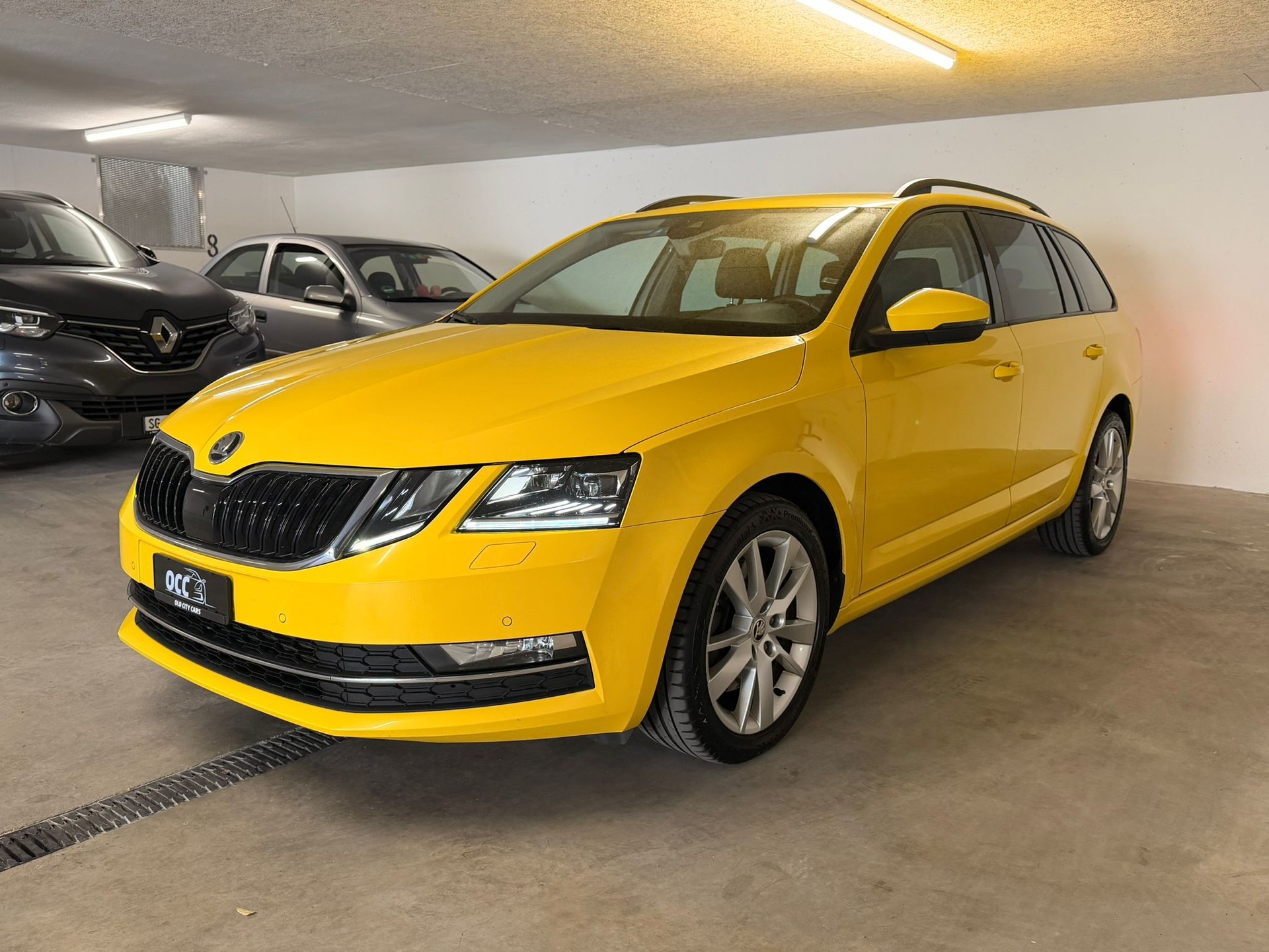 SKODA Octavia Combi 2.0 TDI Style 4x4 DSG-image-2