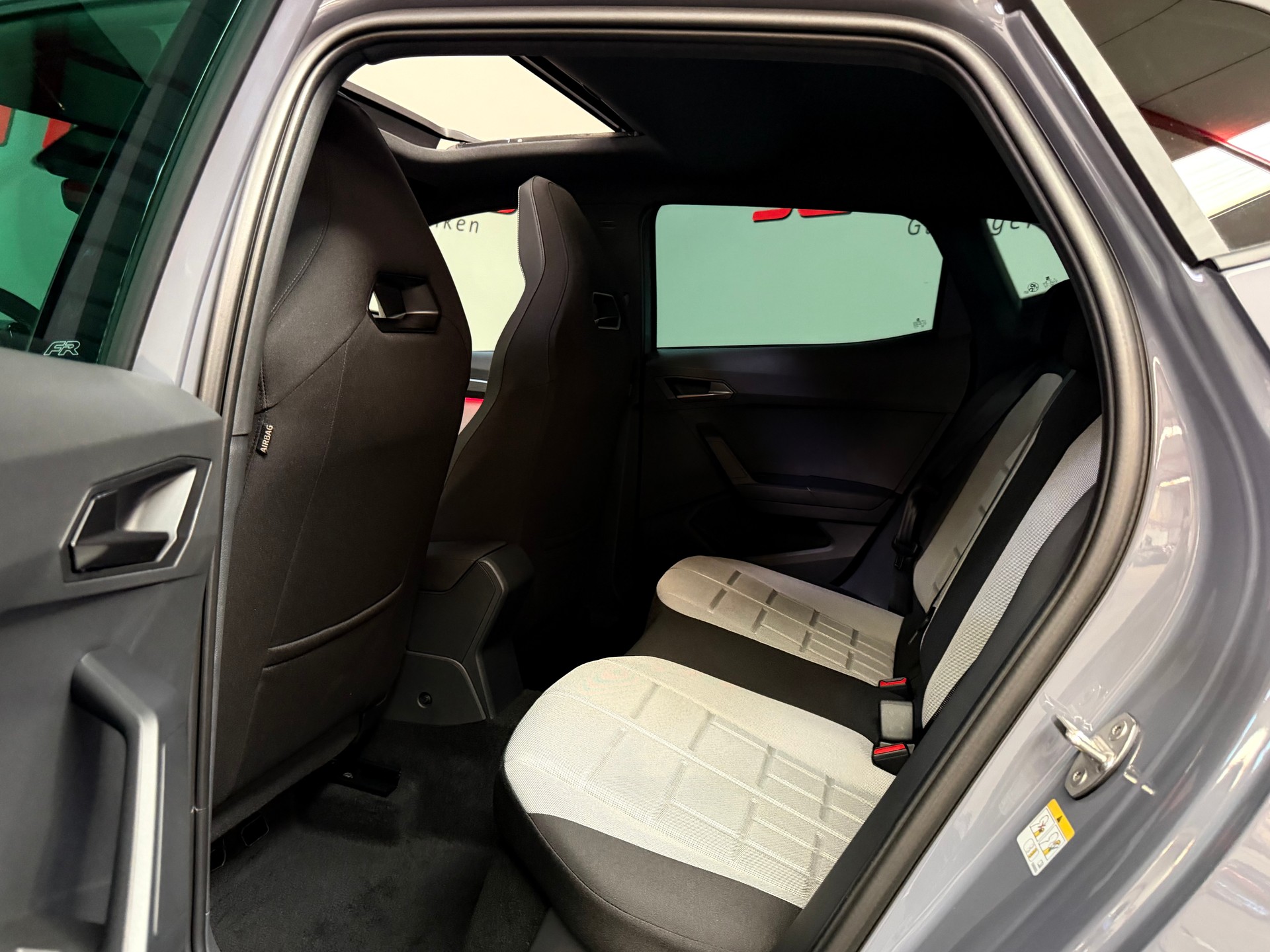 SEAT Ibiza 1.5 EcoTSI FR DSG Panorama-image-14