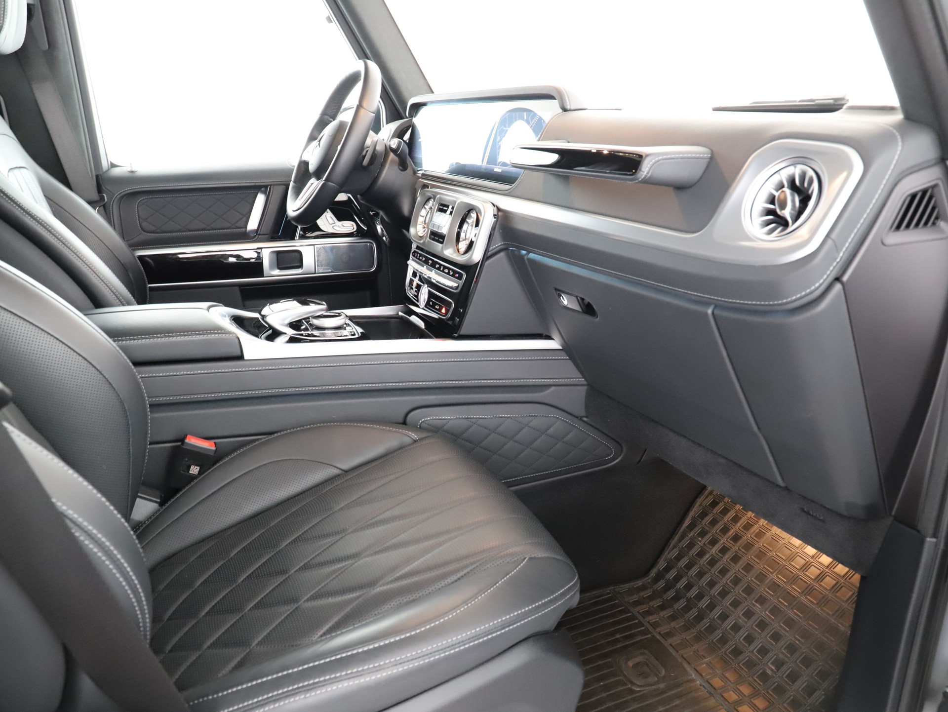MERCEDES-BENZ G 400d AMG Line 9G-T-image-9