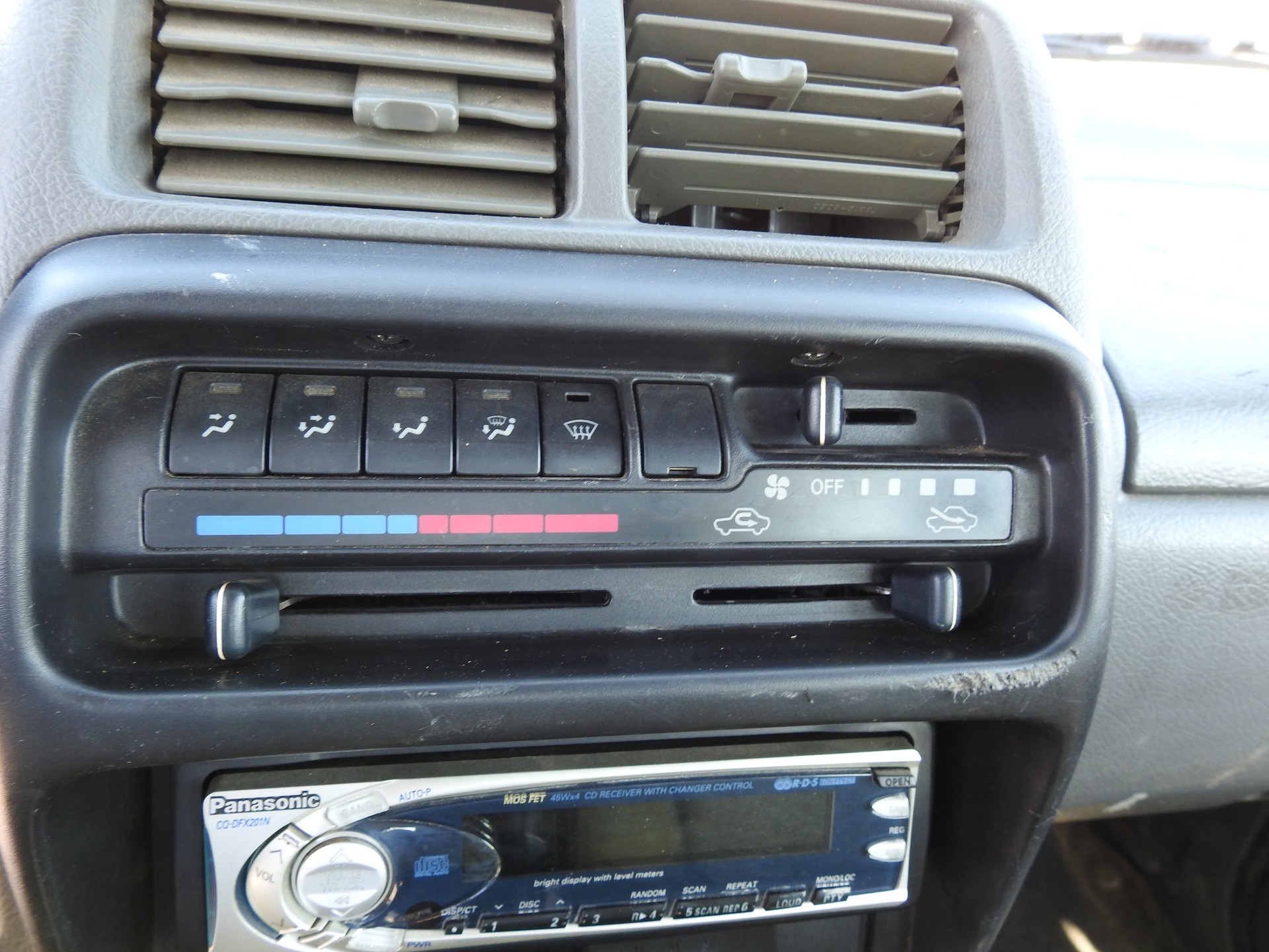 SUZUKI Vitara 2.0 Wagon-image-20