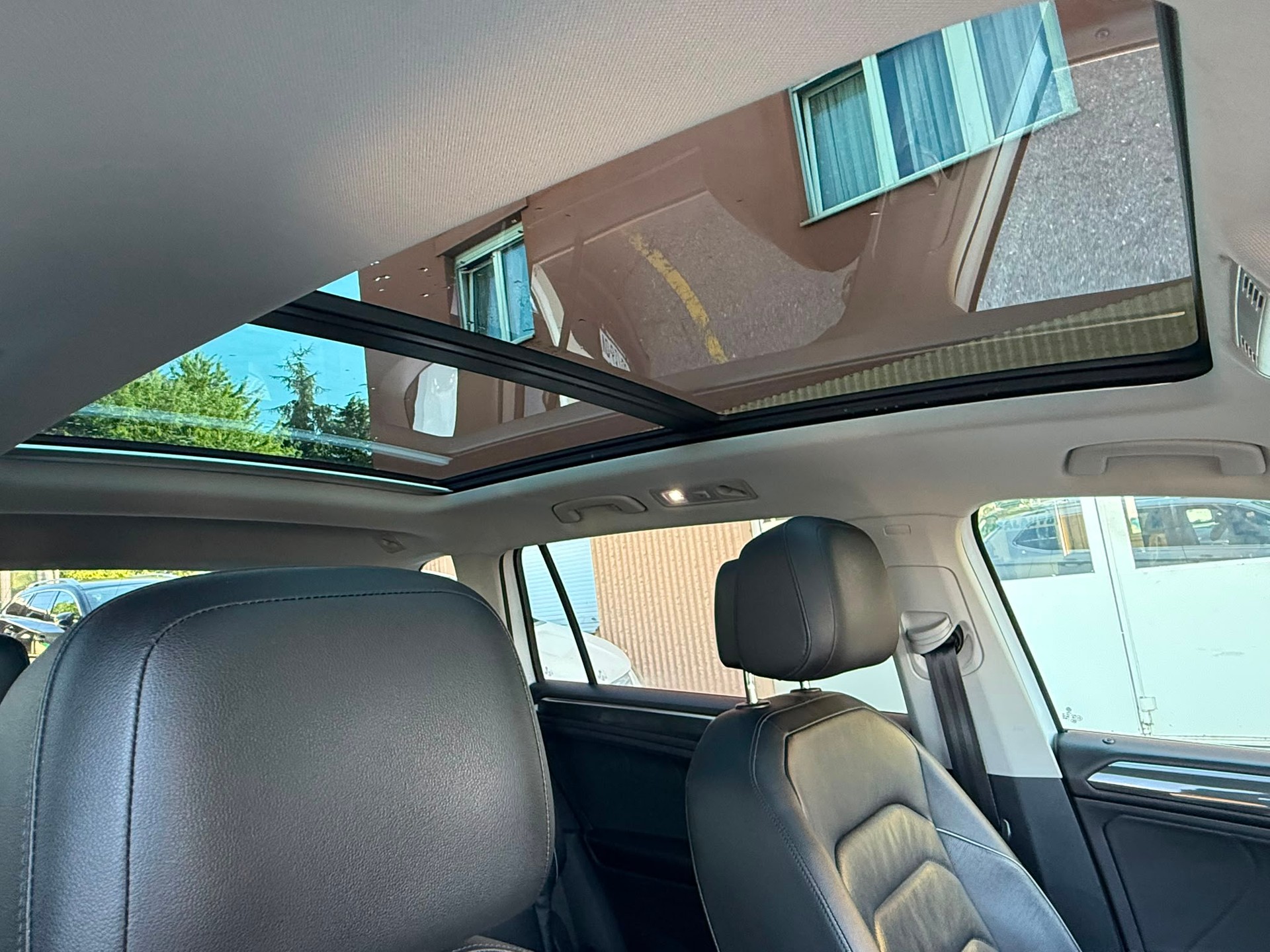 VW Tiguan Allspace 2.0 TDI SCR Highline 4Motion DSG-image-12