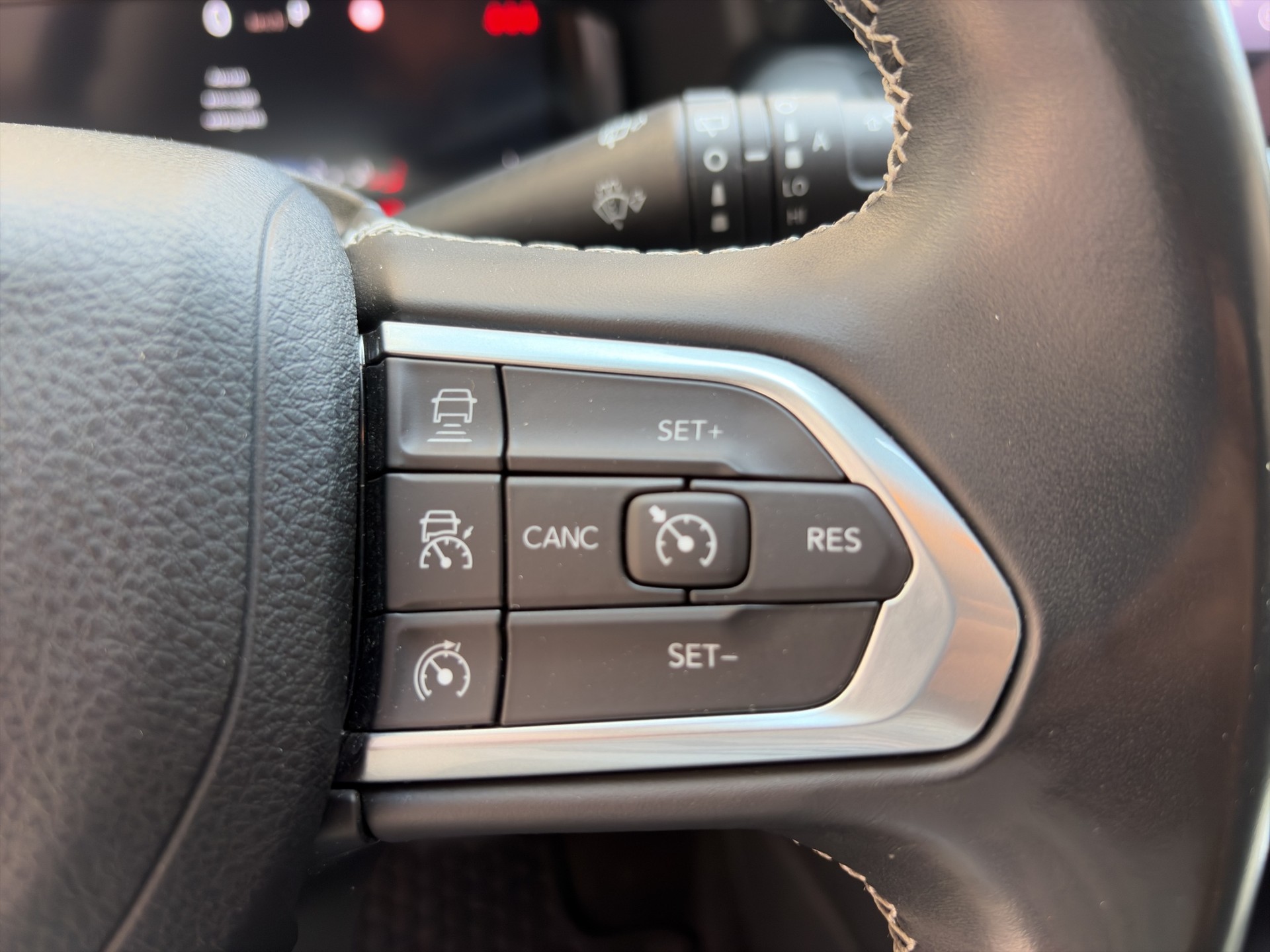 JEEP Compass 4x2 1.3 Limited DKG-image-24