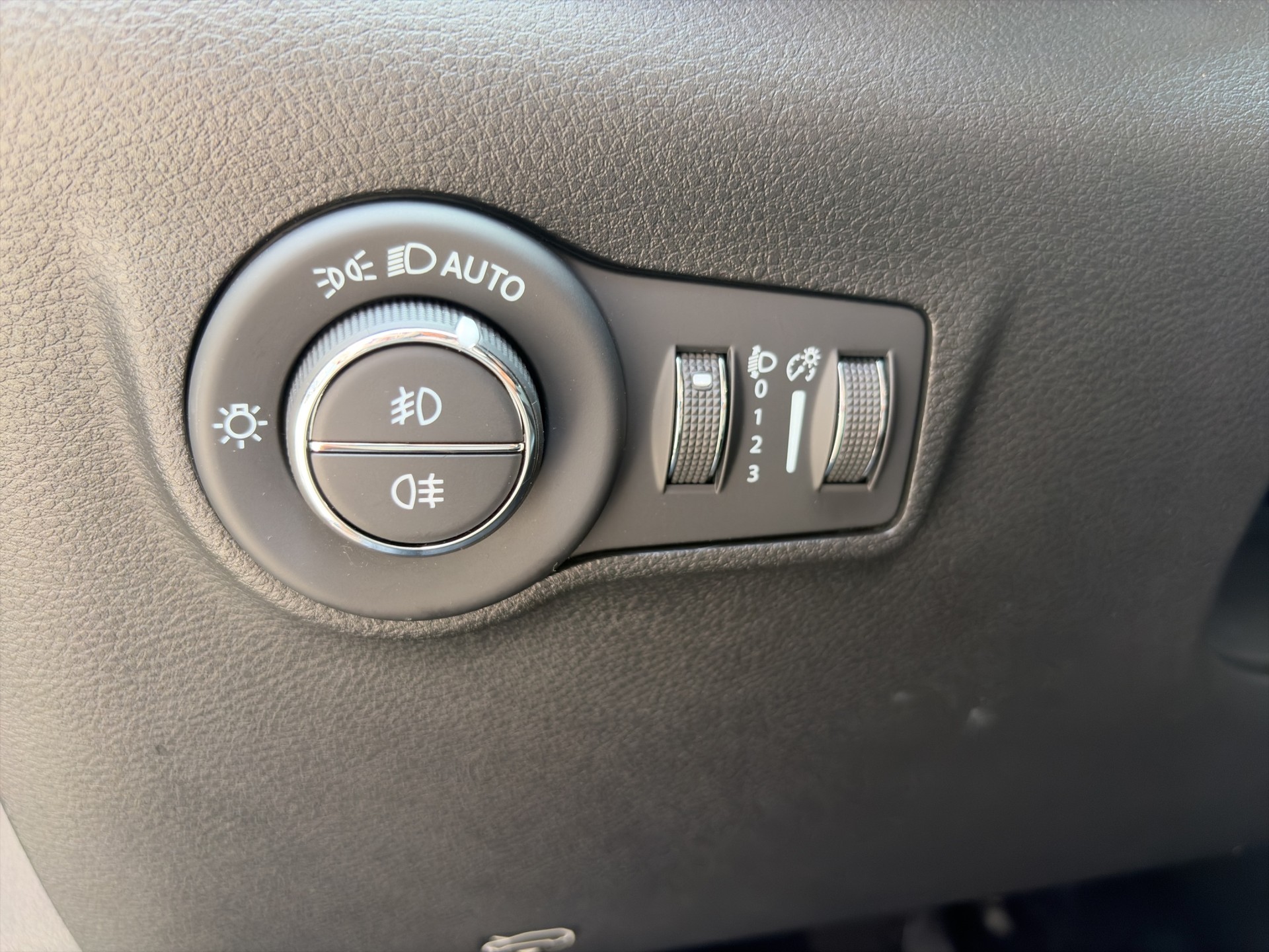 JEEP Compass 4x2 1.3 Limited DKG-image-27