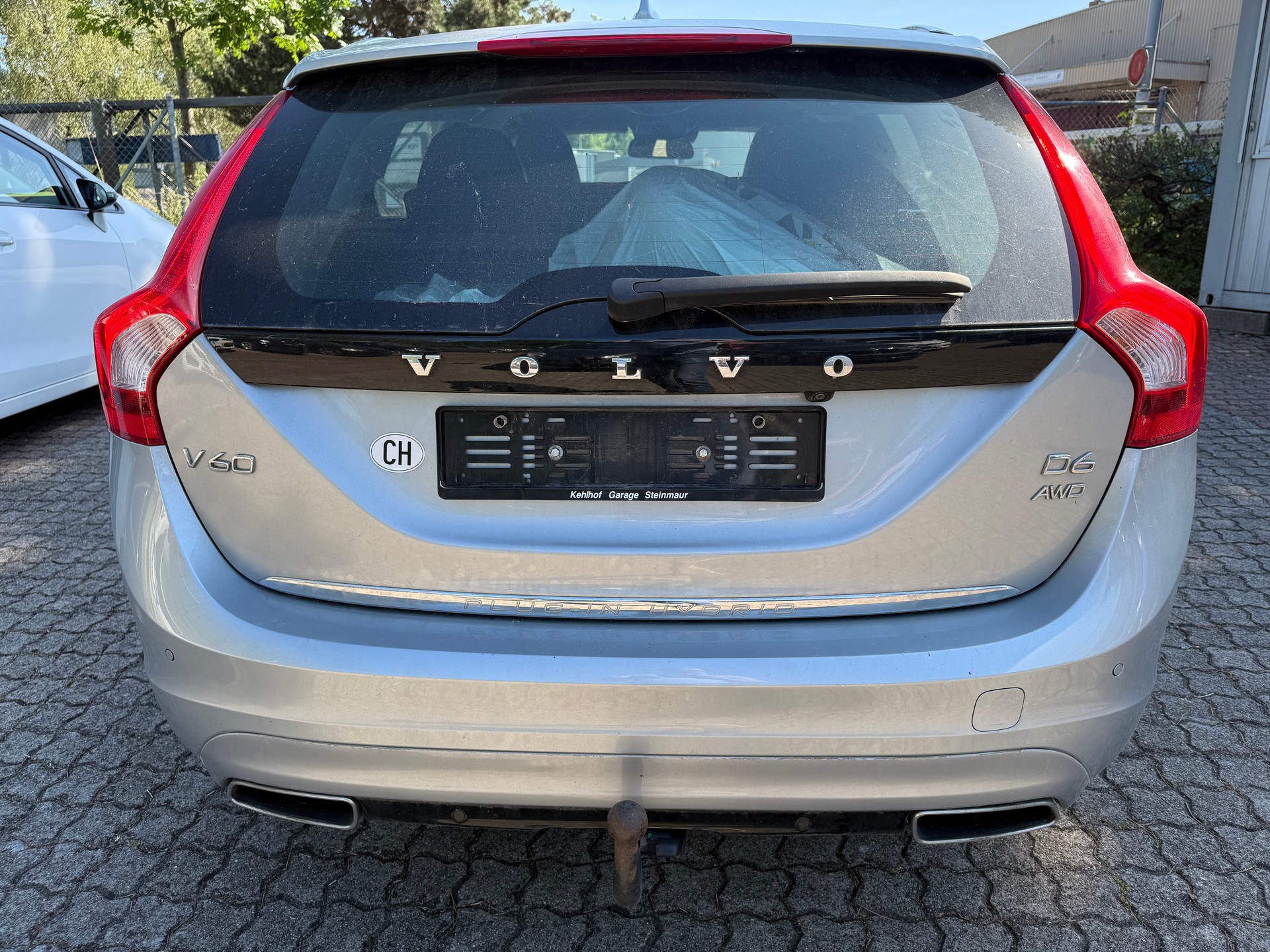 VOLVO V60 D6 AWD Plug-in Hybrid Pure Limited Geartronic-image-5