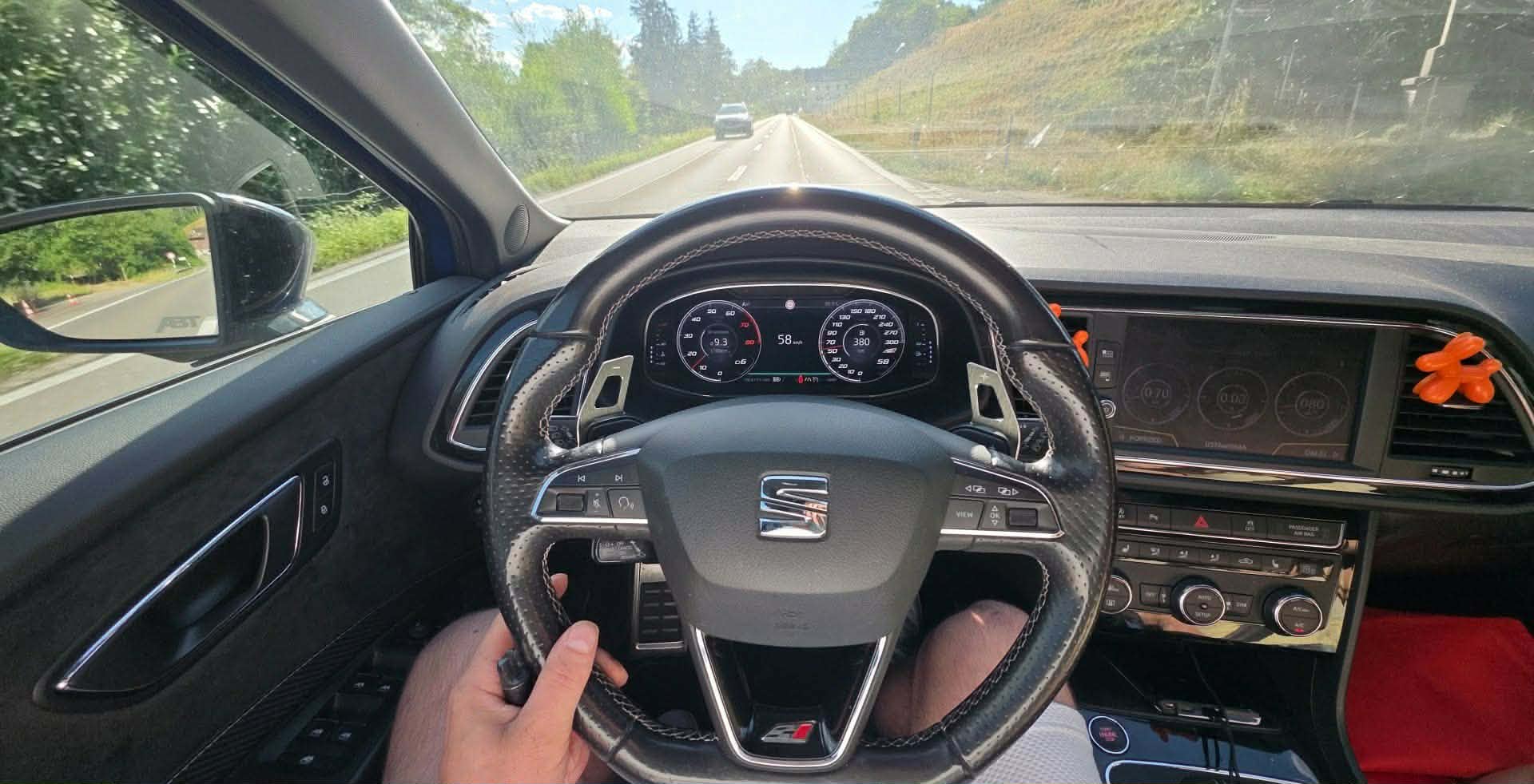 SEAT 2.0 TSI 370 Cupra 4Drive DSG-image-1