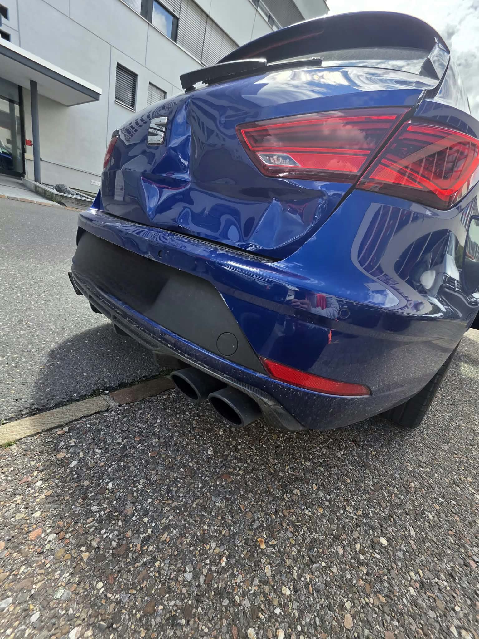 SEAT 2.0 TSI 370 Cupra 4Drive DSG-image-3