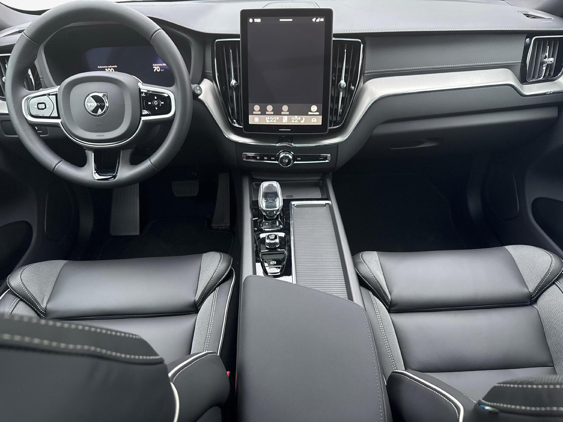 VOLVO XC60 2.0 T6 TE Black Edition eAWD-image-8