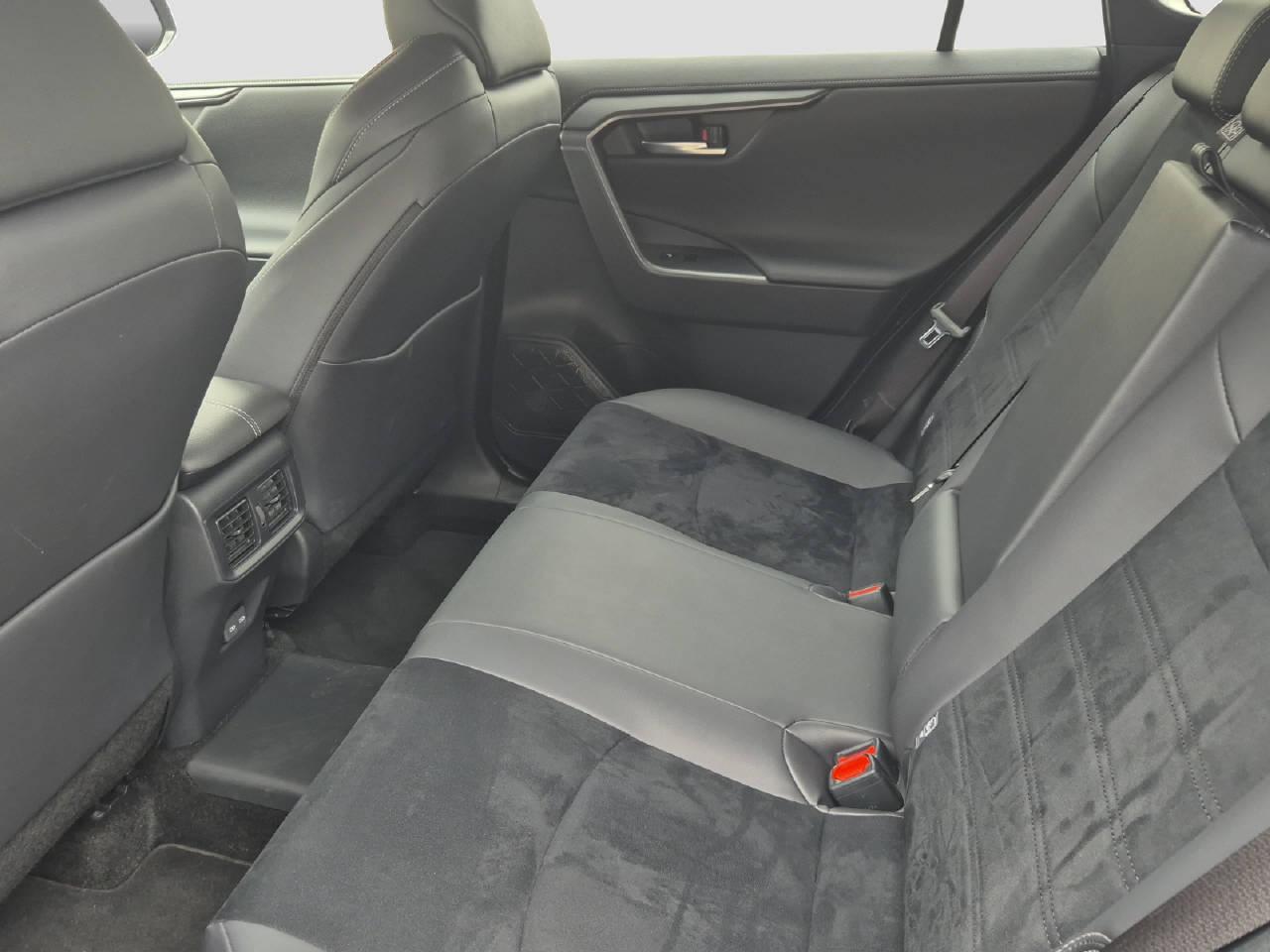 TOYOTA RAV4 2.5 Plug-In-Hybrid GR Sport-image-14
