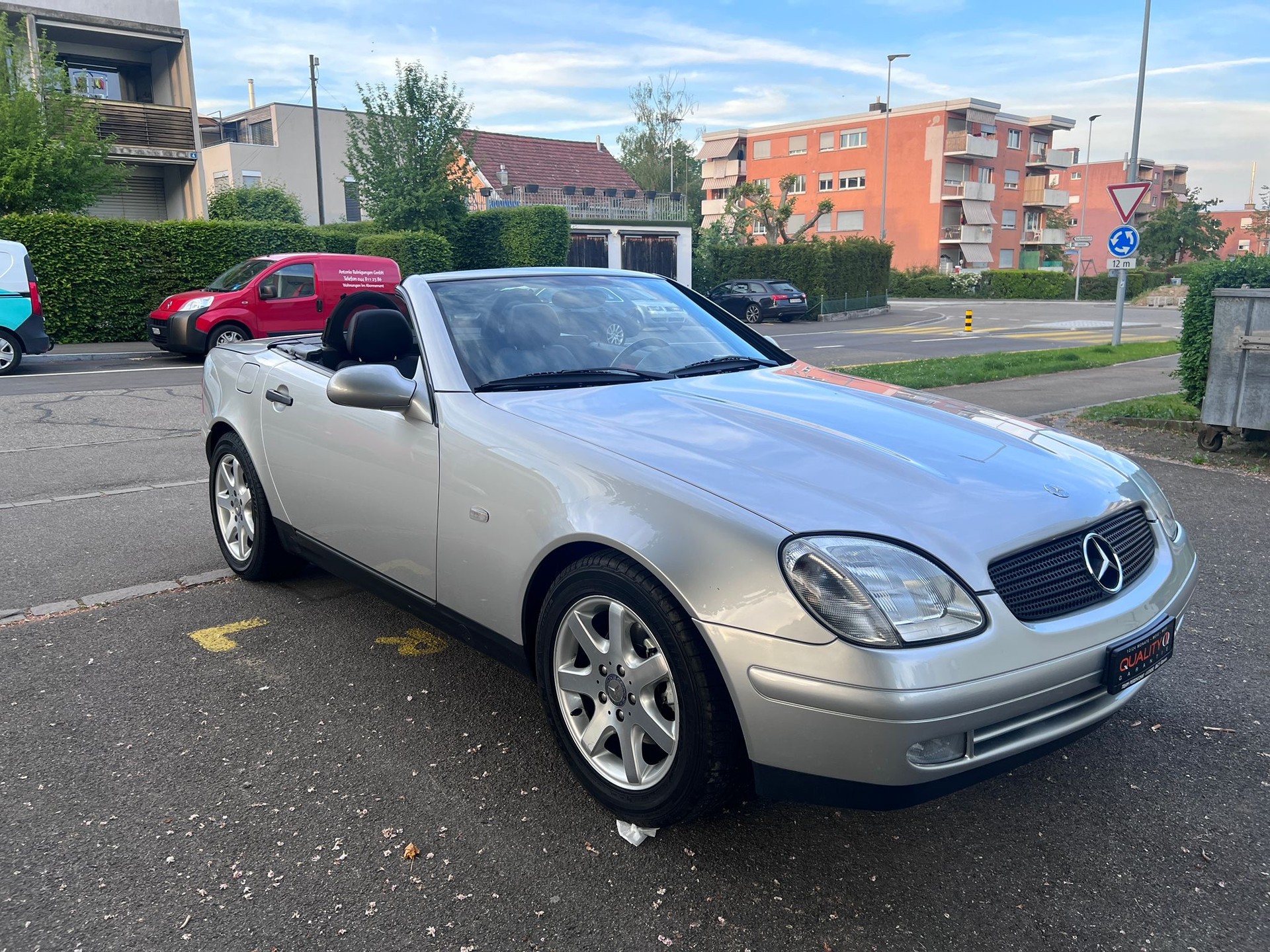 MERCEDES-BENZ SLK 200-image-4