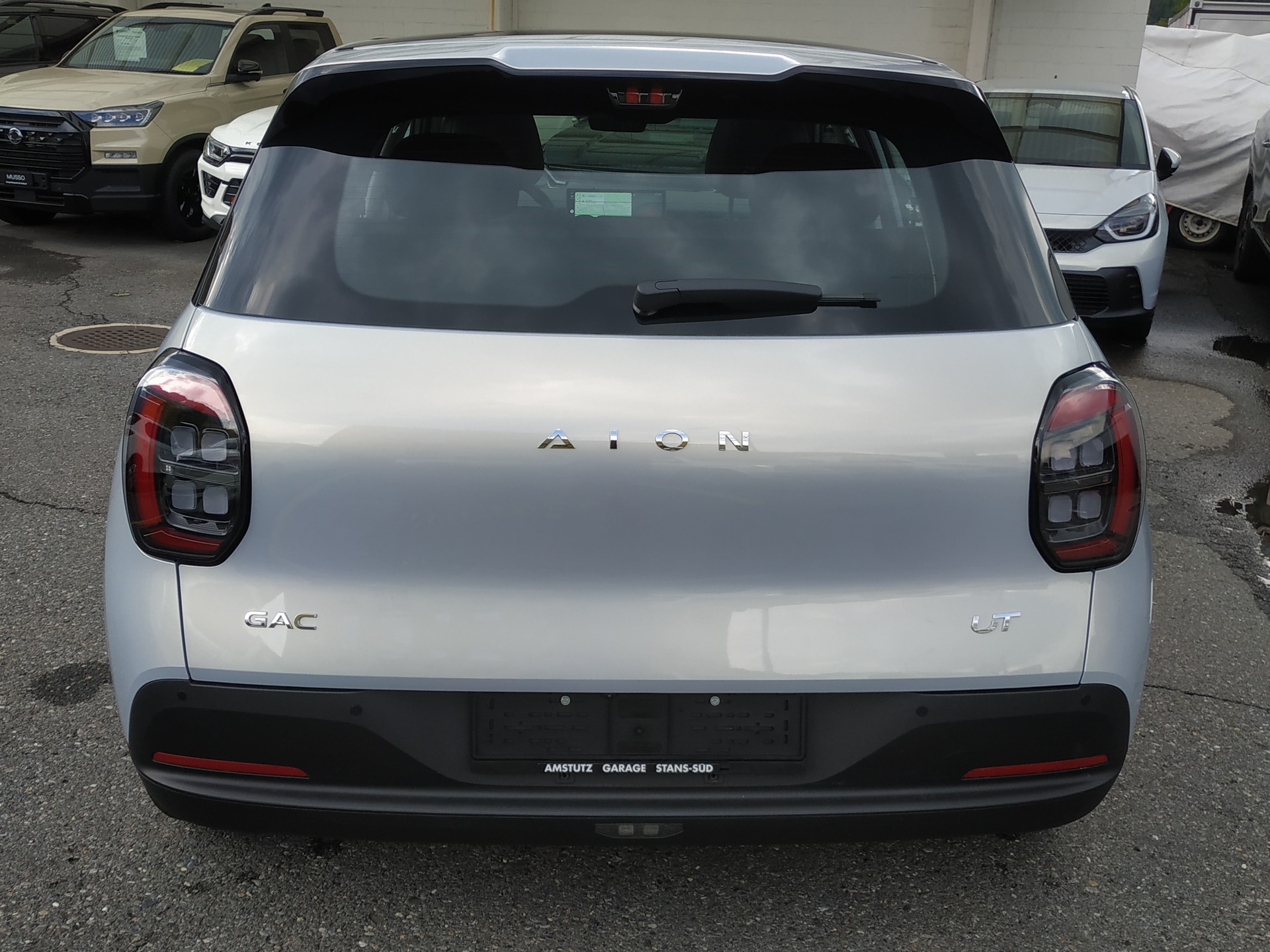 GAC AION UT-image-10