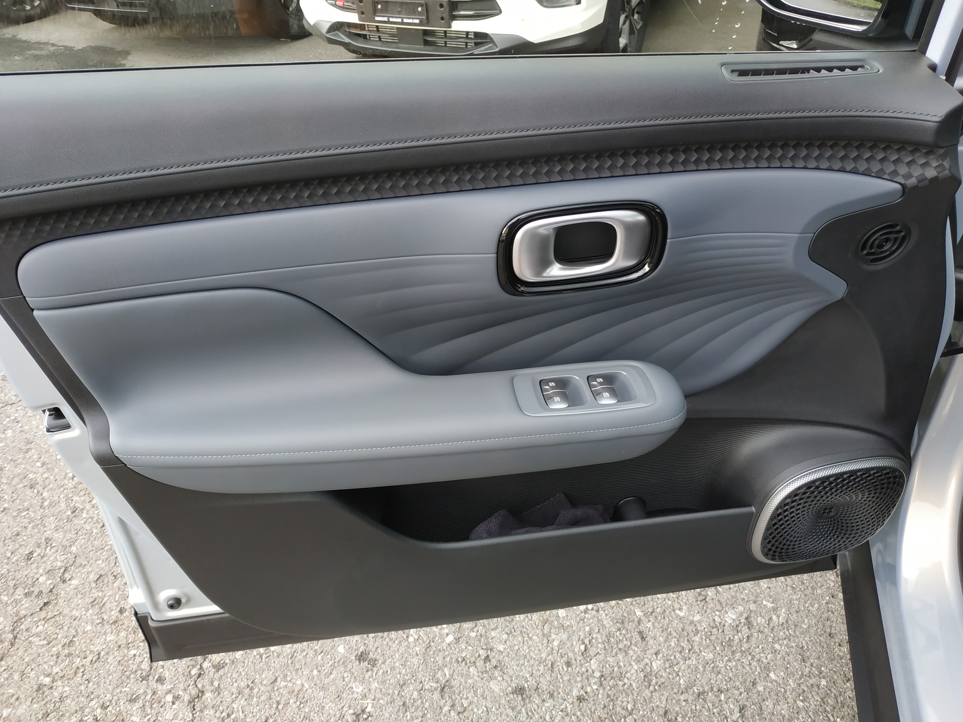 GAC AION UT-image-22
