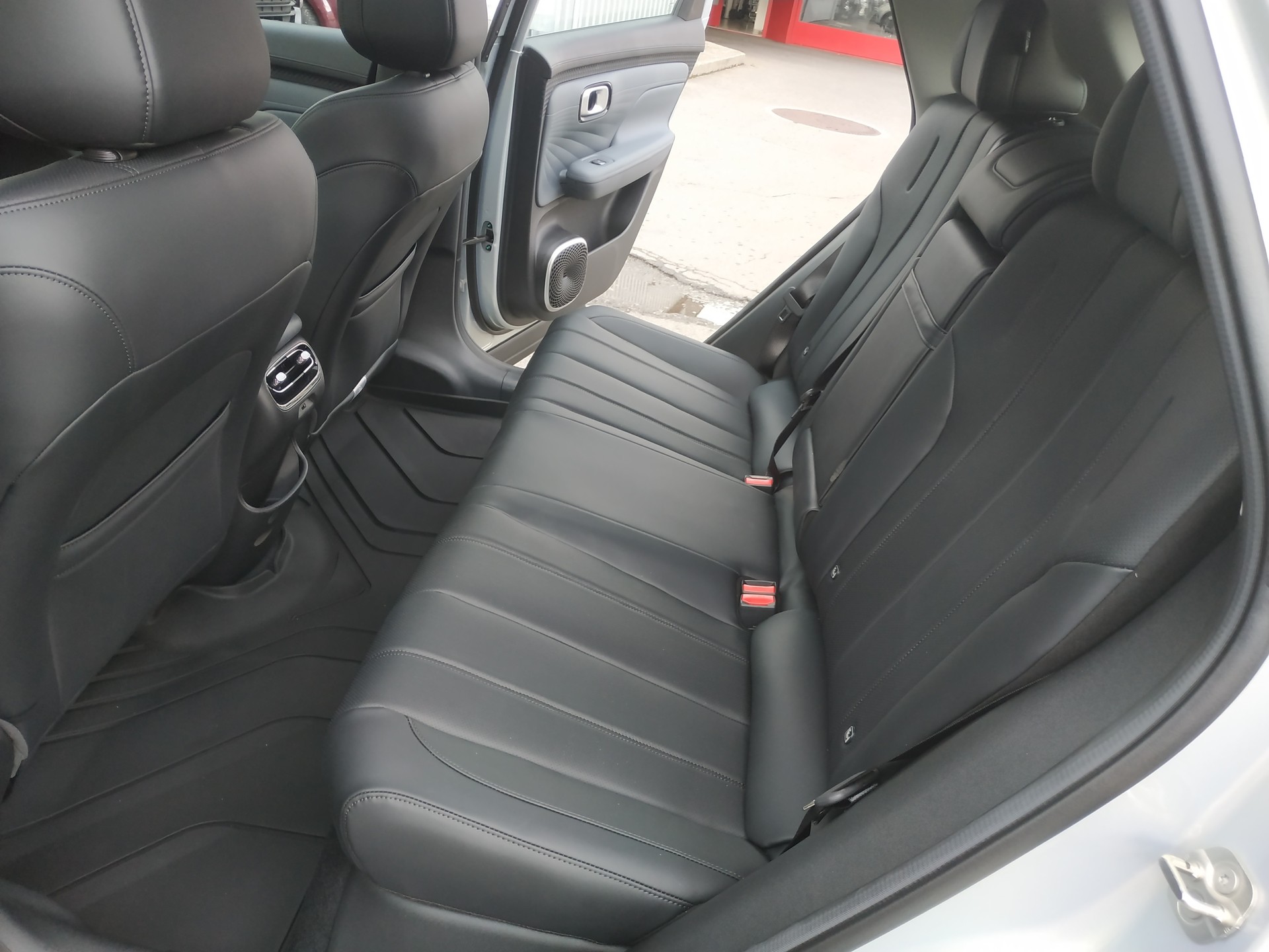 GAC AION UT-image-26