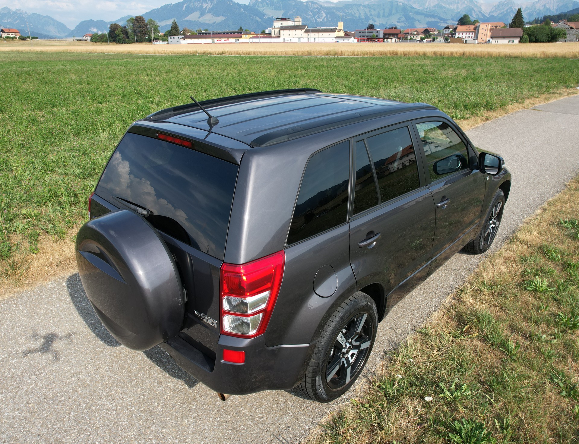 SUZUKI Grand Vitara 3.2 24V V6 GL Top-image-13