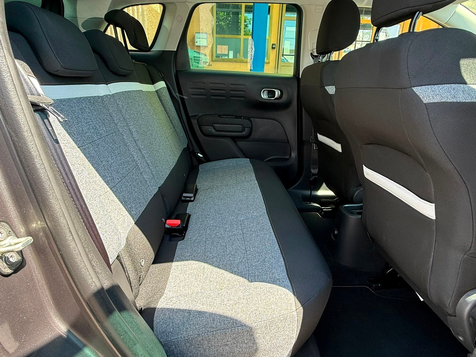 CITROEN C3 Aircross 1.2i PureTech Feel EAT-image-10