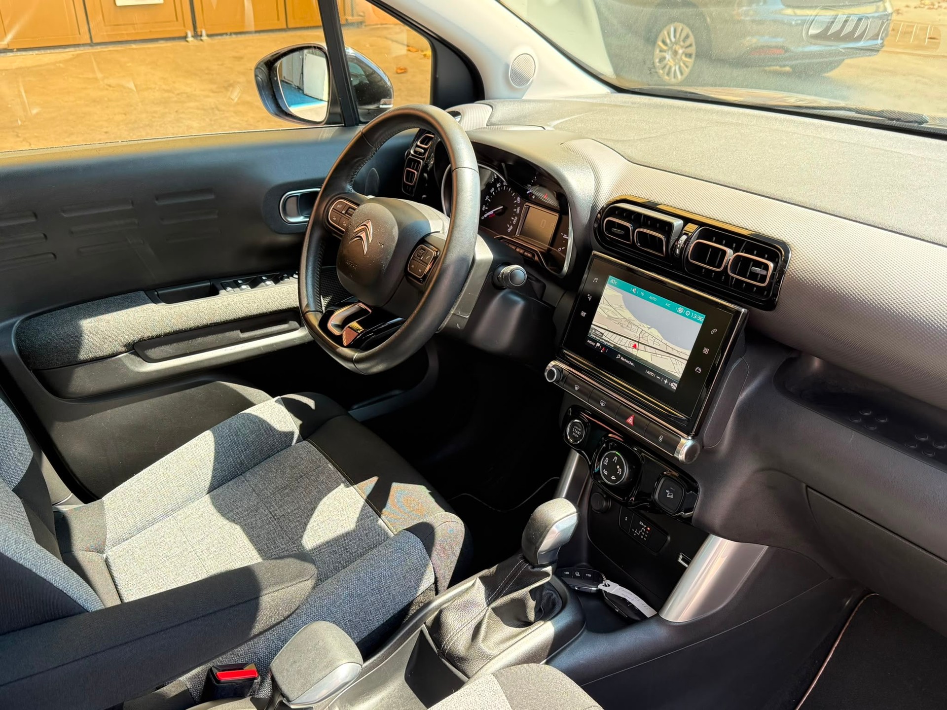 CITROEN C3 Aircross 1.2i PureTech Feel EAT-image-7