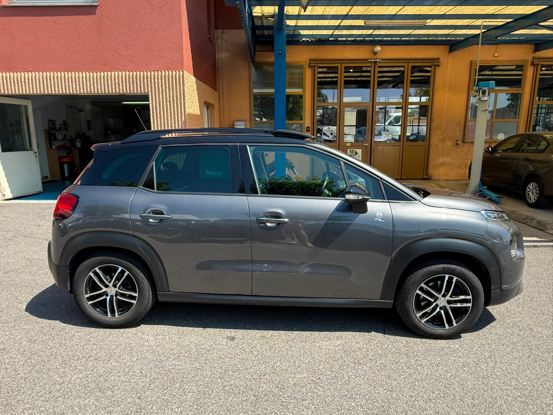 CITROEN C3 Aircross 1.2i PureTech Feel EAT-image-3