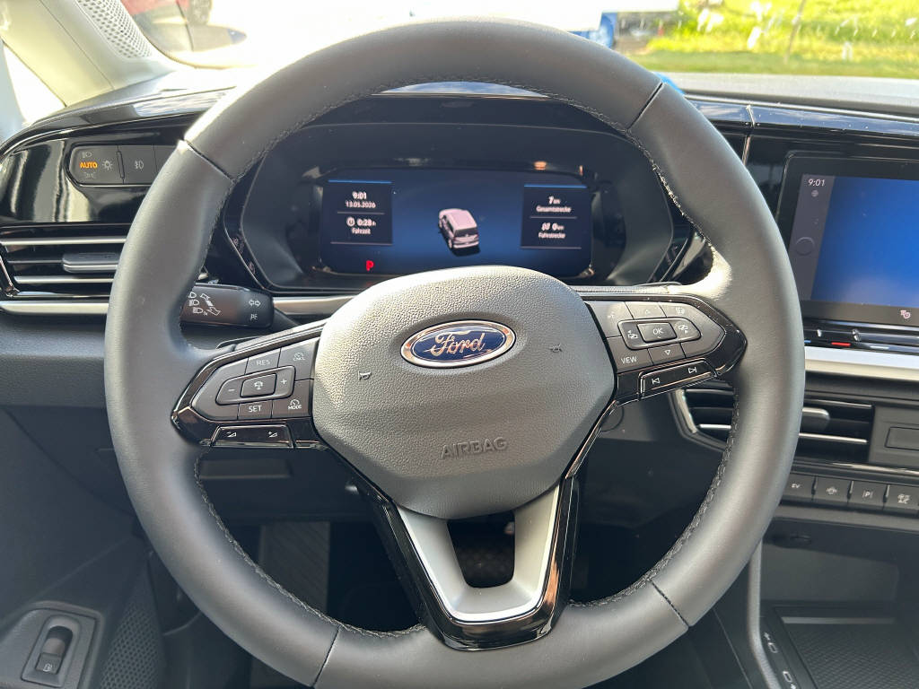 FORD TOURNEO CONNECT Grand 1.5 EcoBoost 150 Active PHEV-image-13