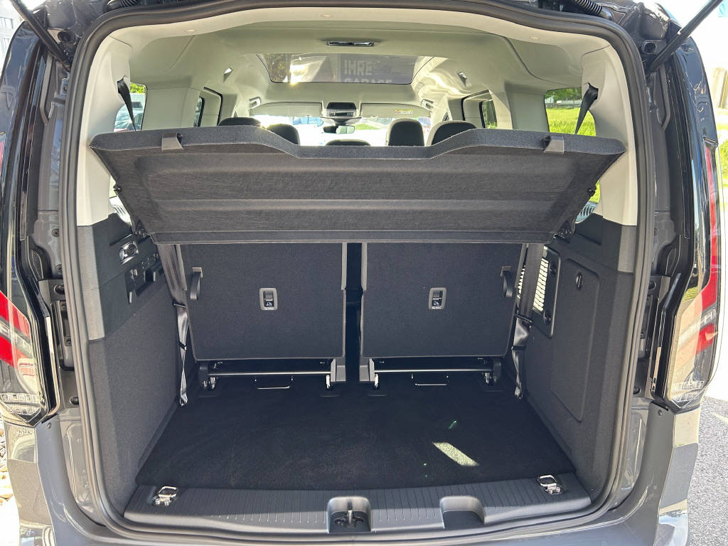 FORD TOURNEO CONNECT Grand 1.5 EcoBoost 150 Active PHEV-image-5