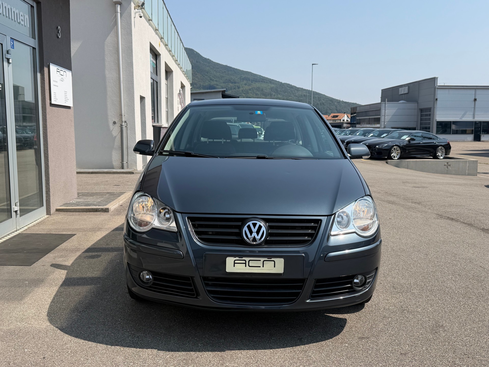 VW Polo 1.4 16V Trendline-image-1