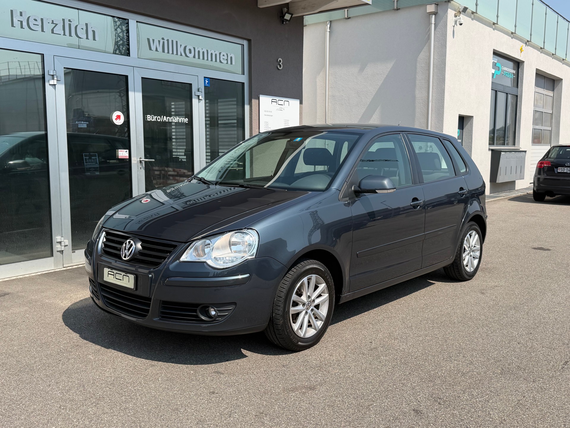 VW Polo 1.4 16V Trendline-image-2