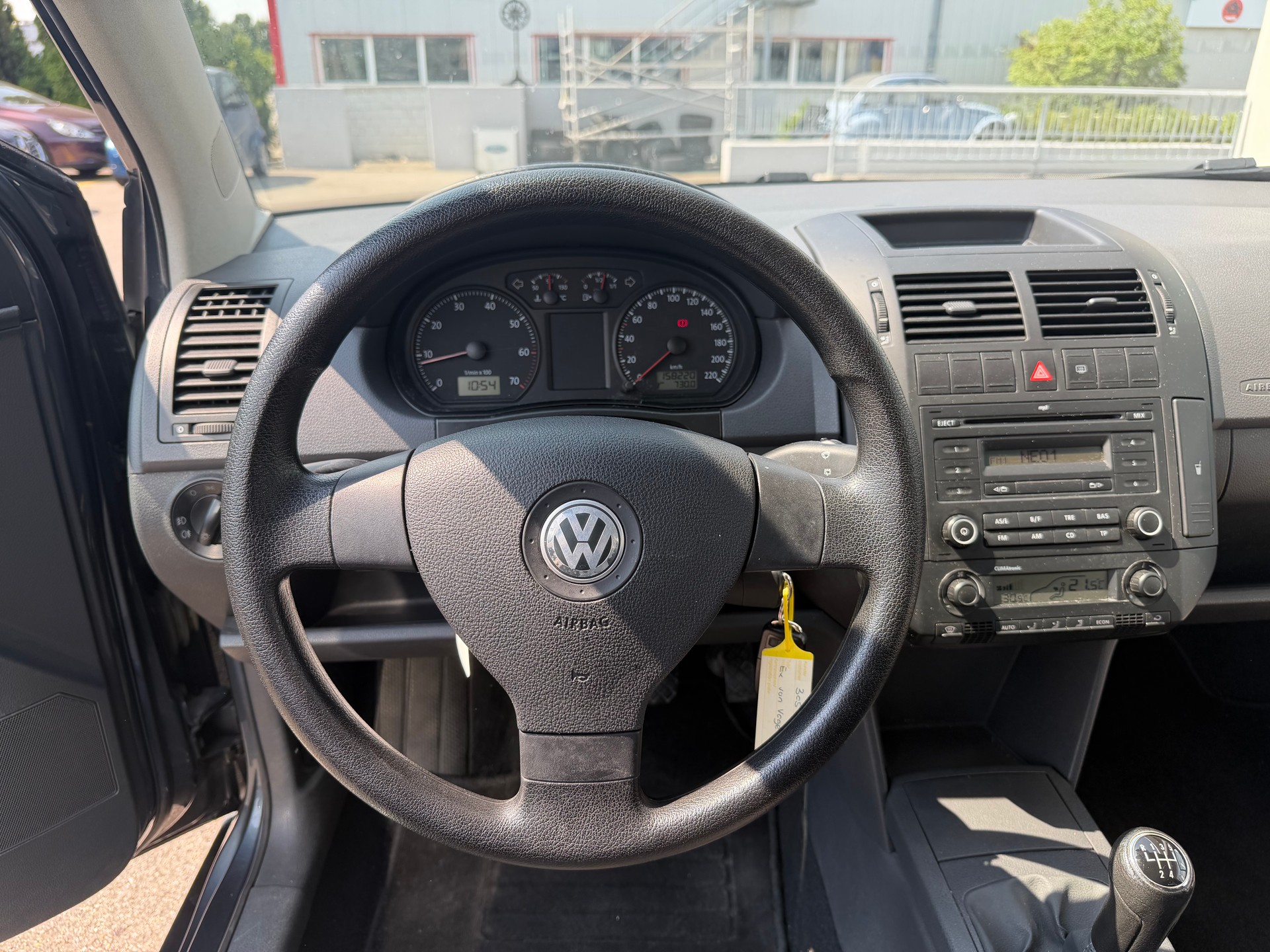 VW Polo 1.4 16V Trendline-image-12