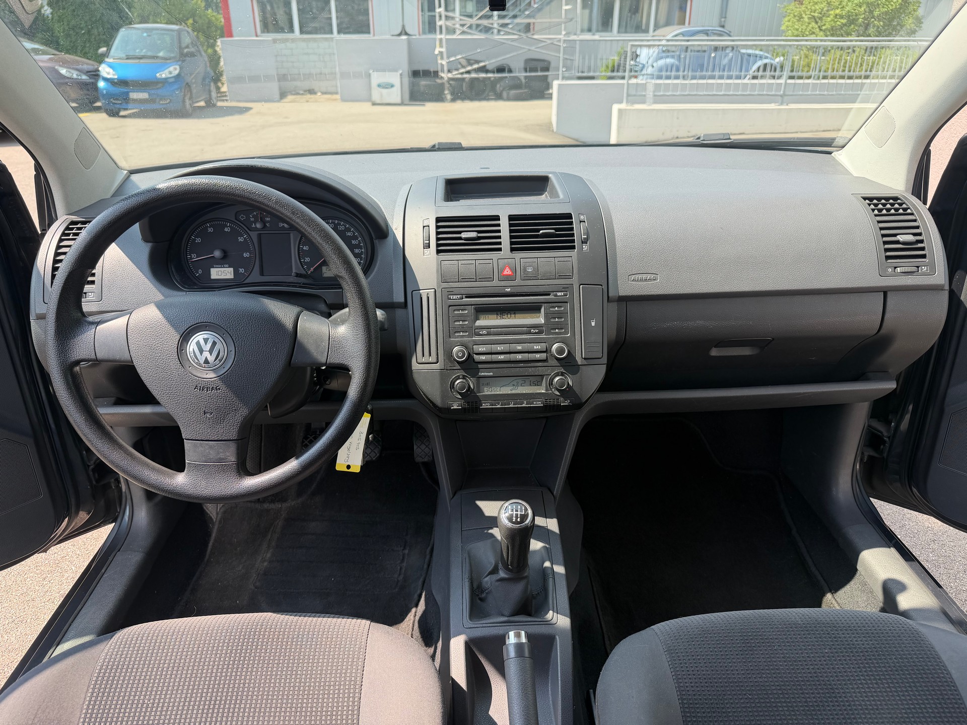 VW Polo 1.4 16V Trendline-image-11
