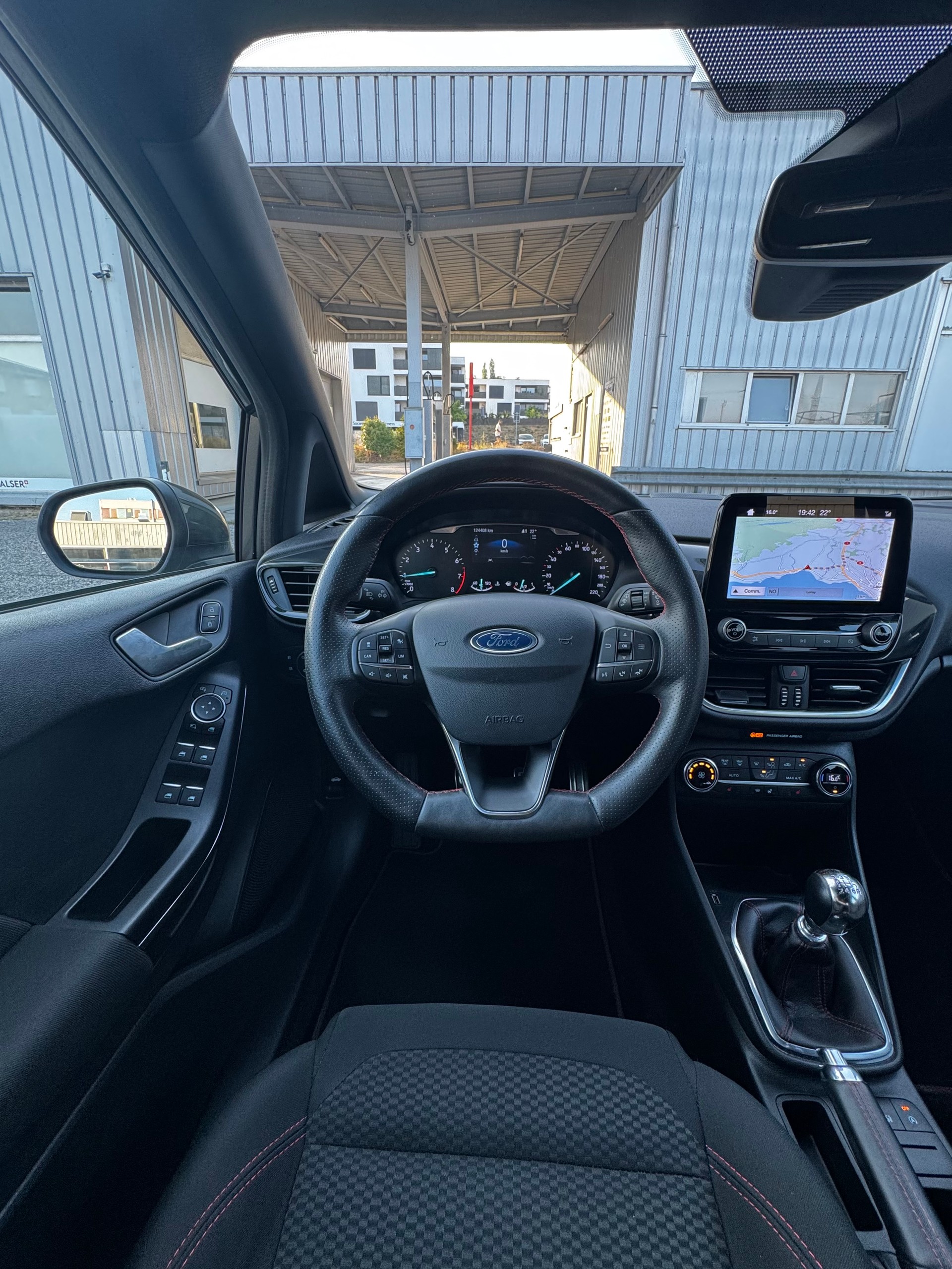 FORD Fiesta 1.0 SCTi ST Line-image-11