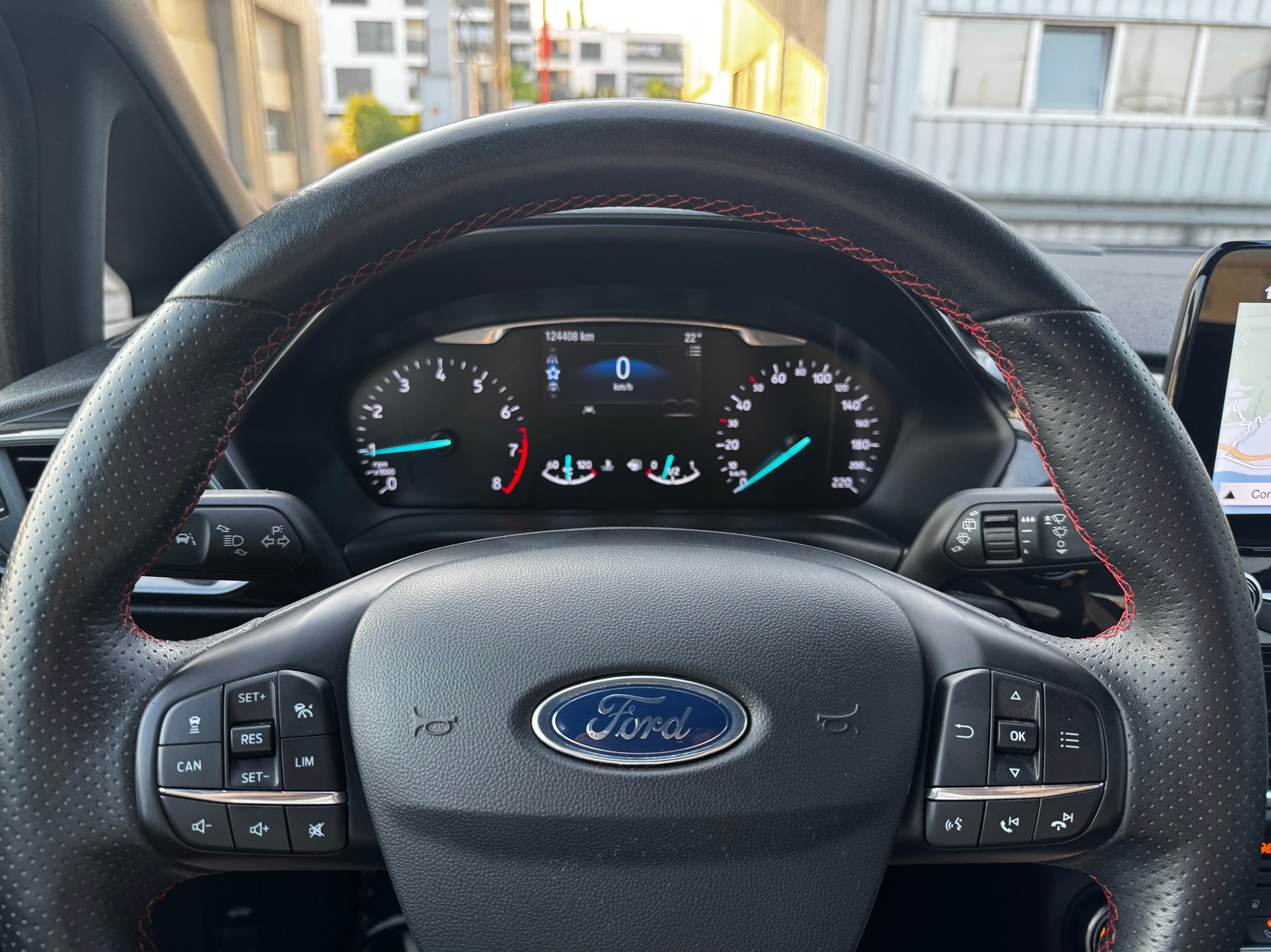 FORD Fiesta 1.0 SCTi ST Line-image-12