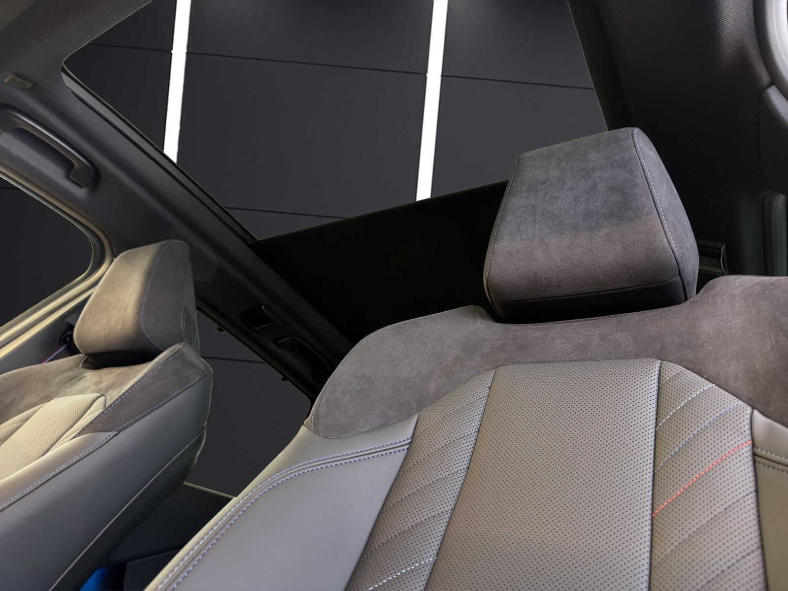 BMW X3 M50i-image-16