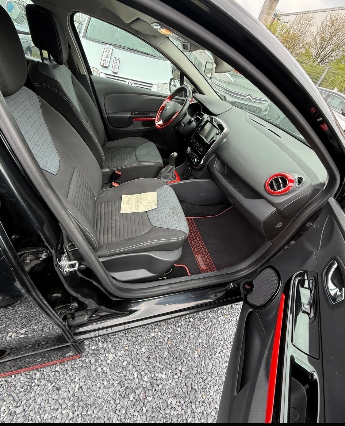 RENAULT Clio 0.9 12V Expression-image-11
