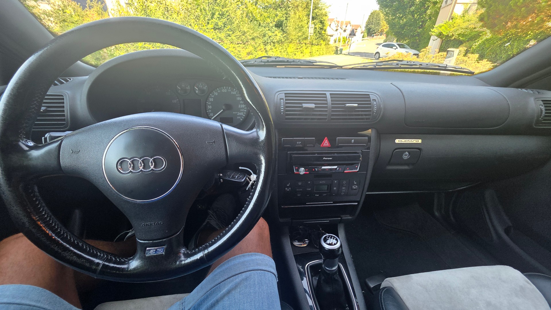 AUDI S3 quattro-image-8