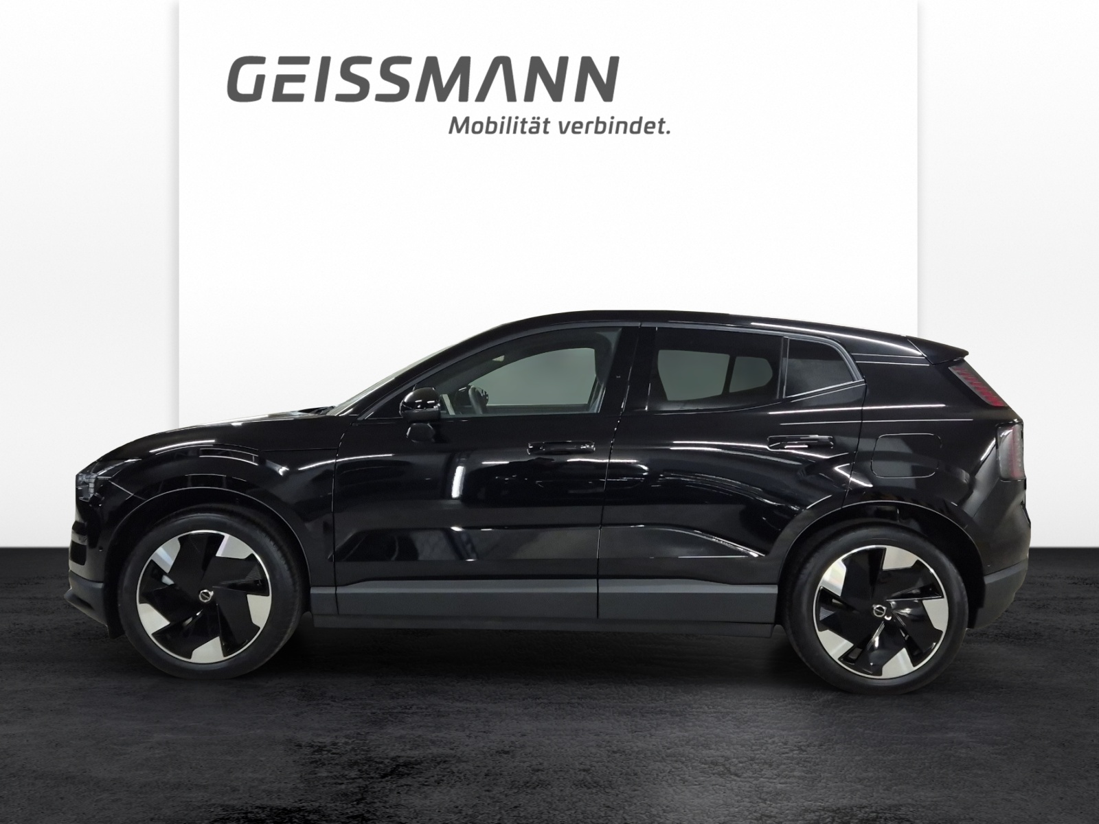 VOLVO EX30 E60 Twin Ultra Performance AWD-image-2