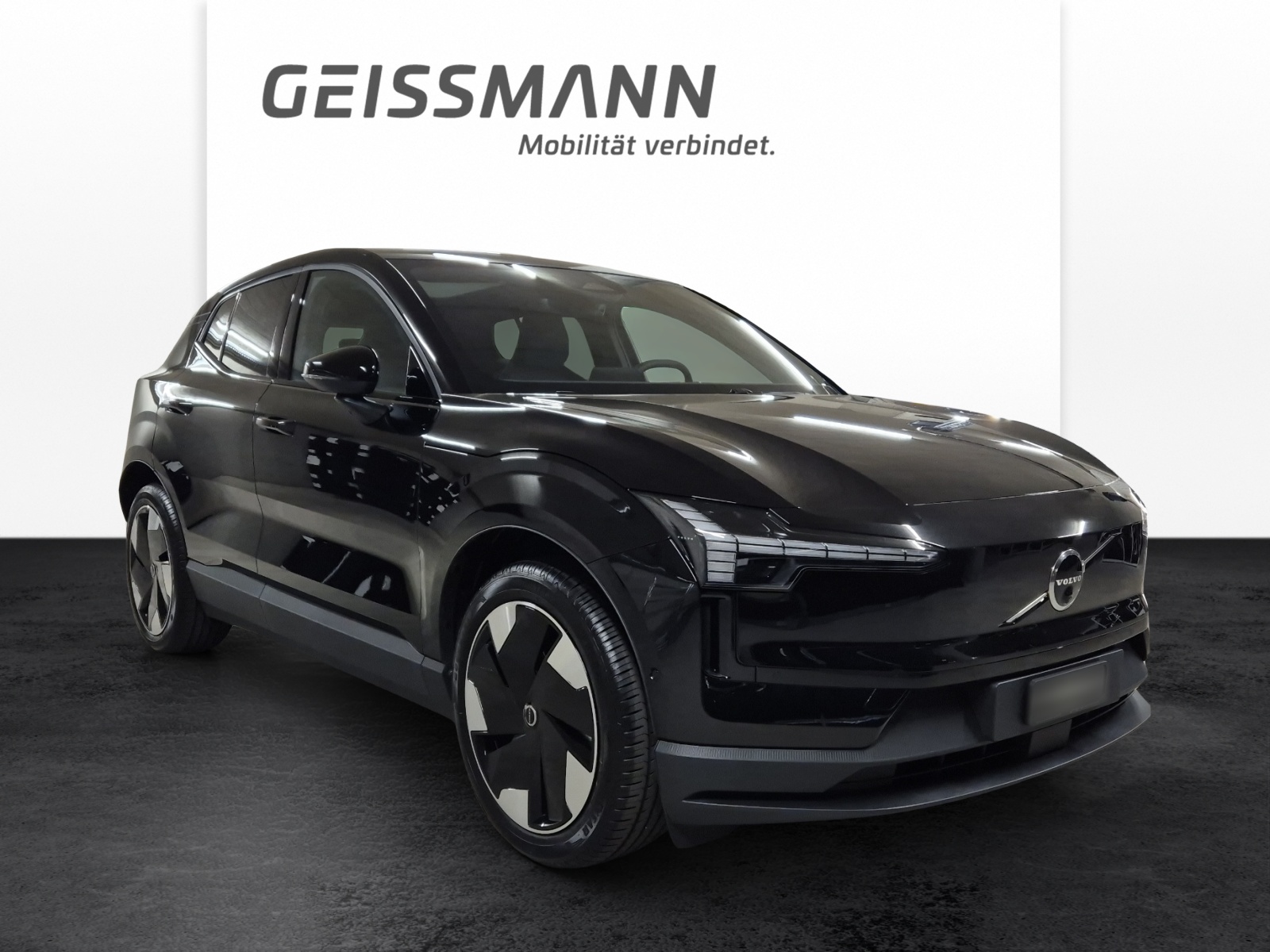 VOLVO EX30 E60 Twin Ultra Performance AWD-image-1