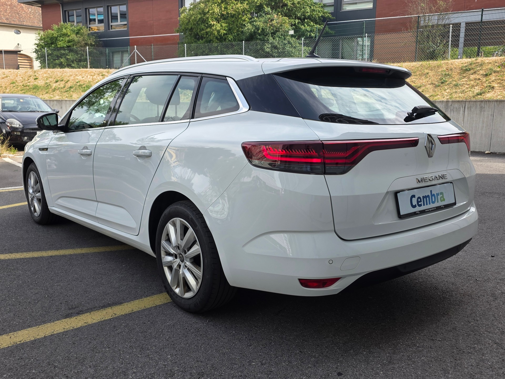 RENAULT 1.5 dCi GrandTour Business-image-4
