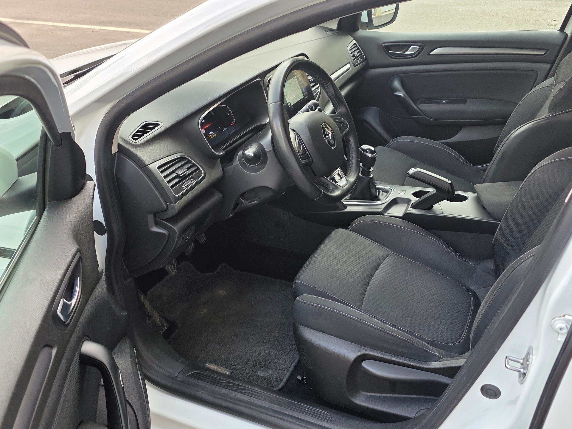 RENAULT 1.5 dCi GrandTour Business-image-8