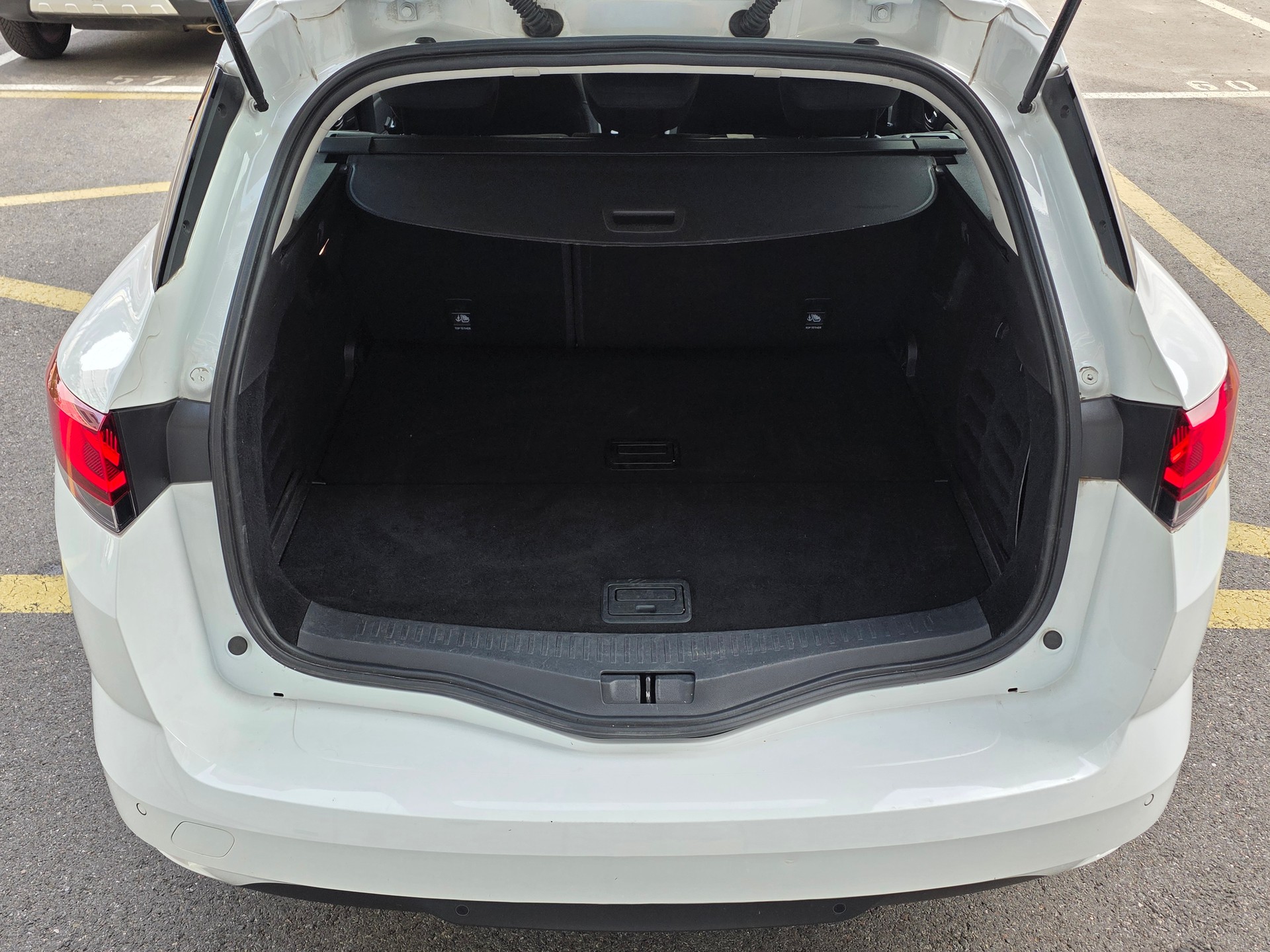 RENAULT 1.5 dCi GrandTour Business-image-13