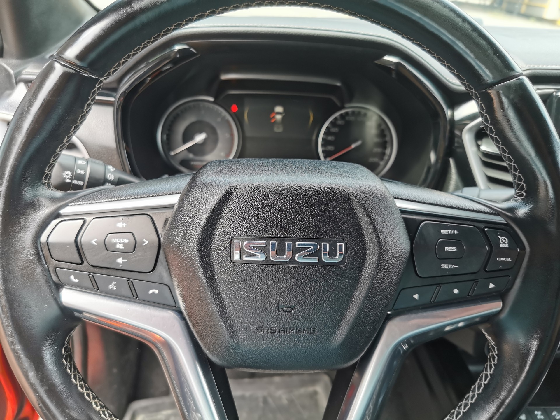 ISUZU D-MAX 1.9 SingleCab N60B 4x4-image-8