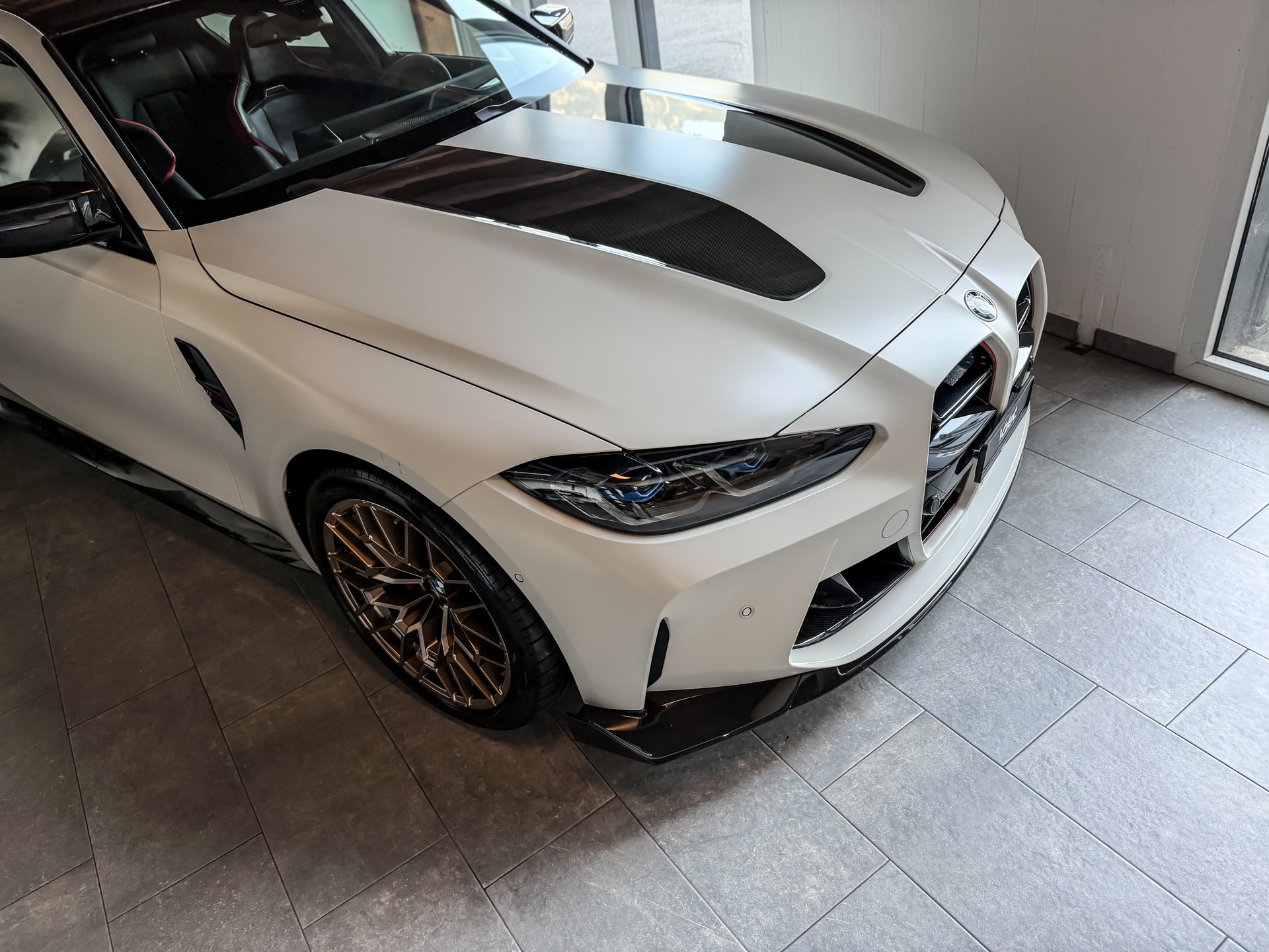 BMW M3 CS-image-3