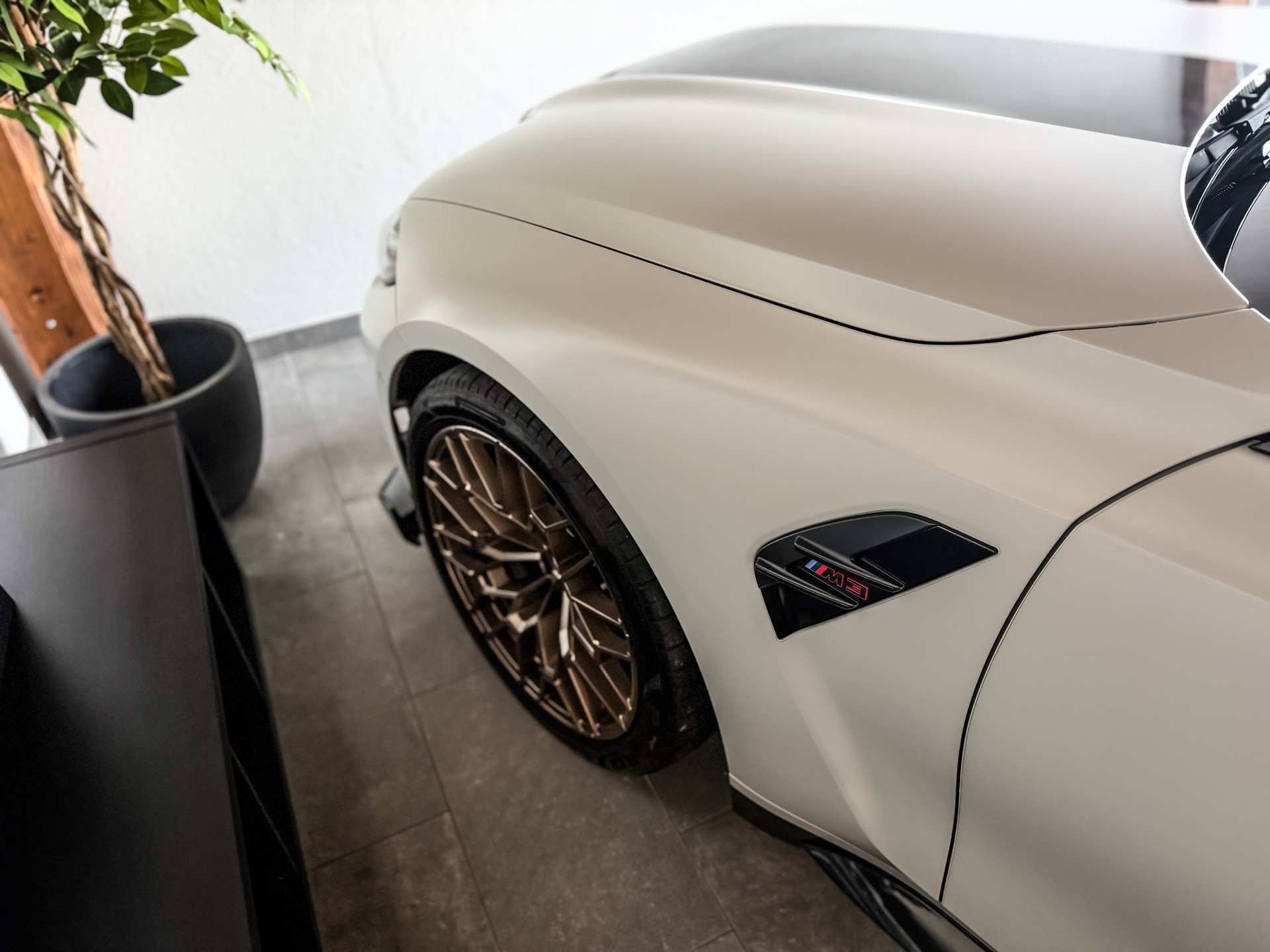 BMW M3 CS-image-10