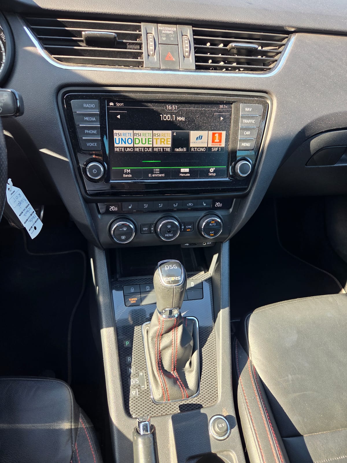 SKODA Octavia Combi 2.0 TSI RS DSG-image-14
