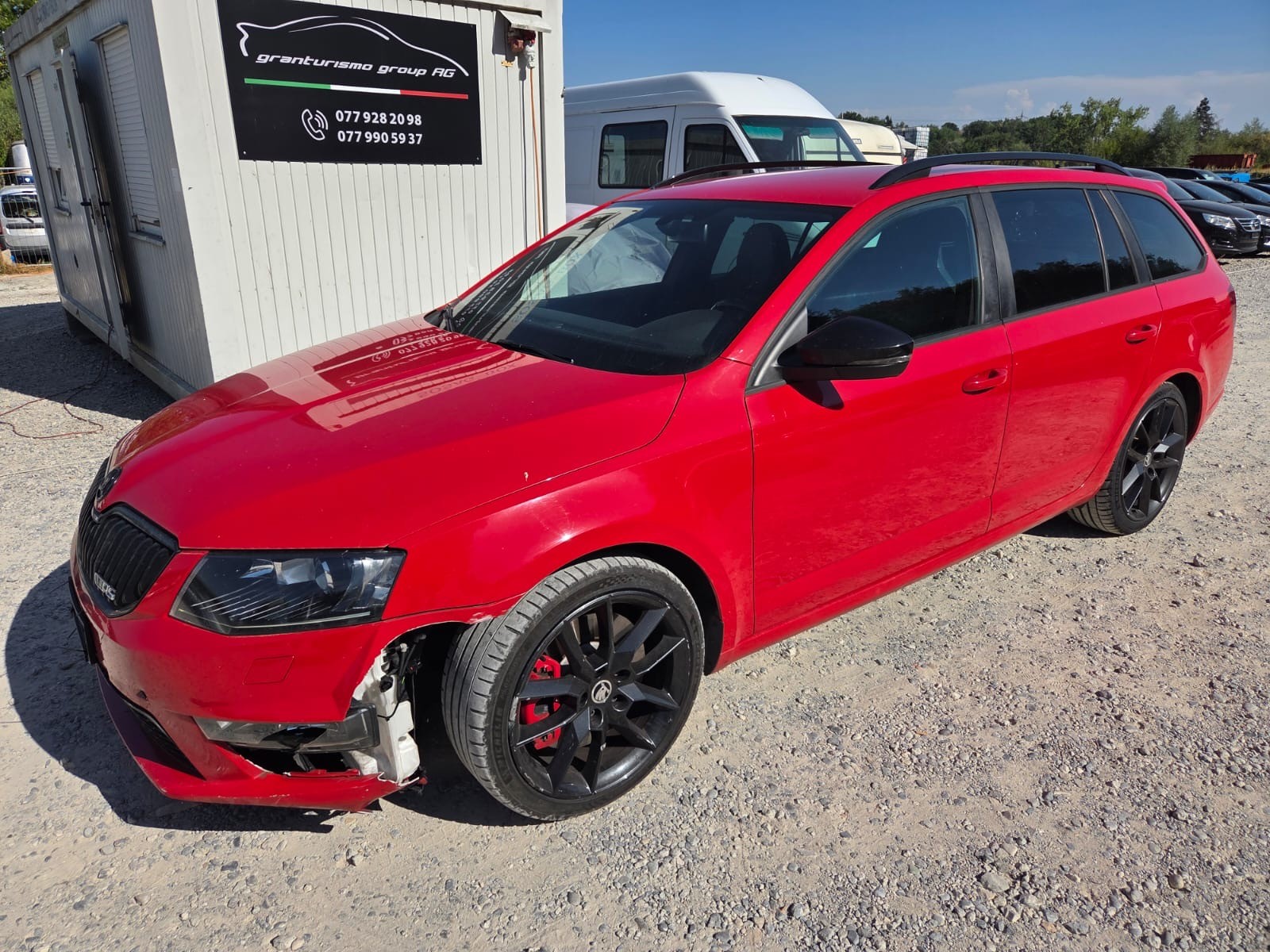 SKODA Octavia Combi 2.0 TSI RS DSG-image-3
