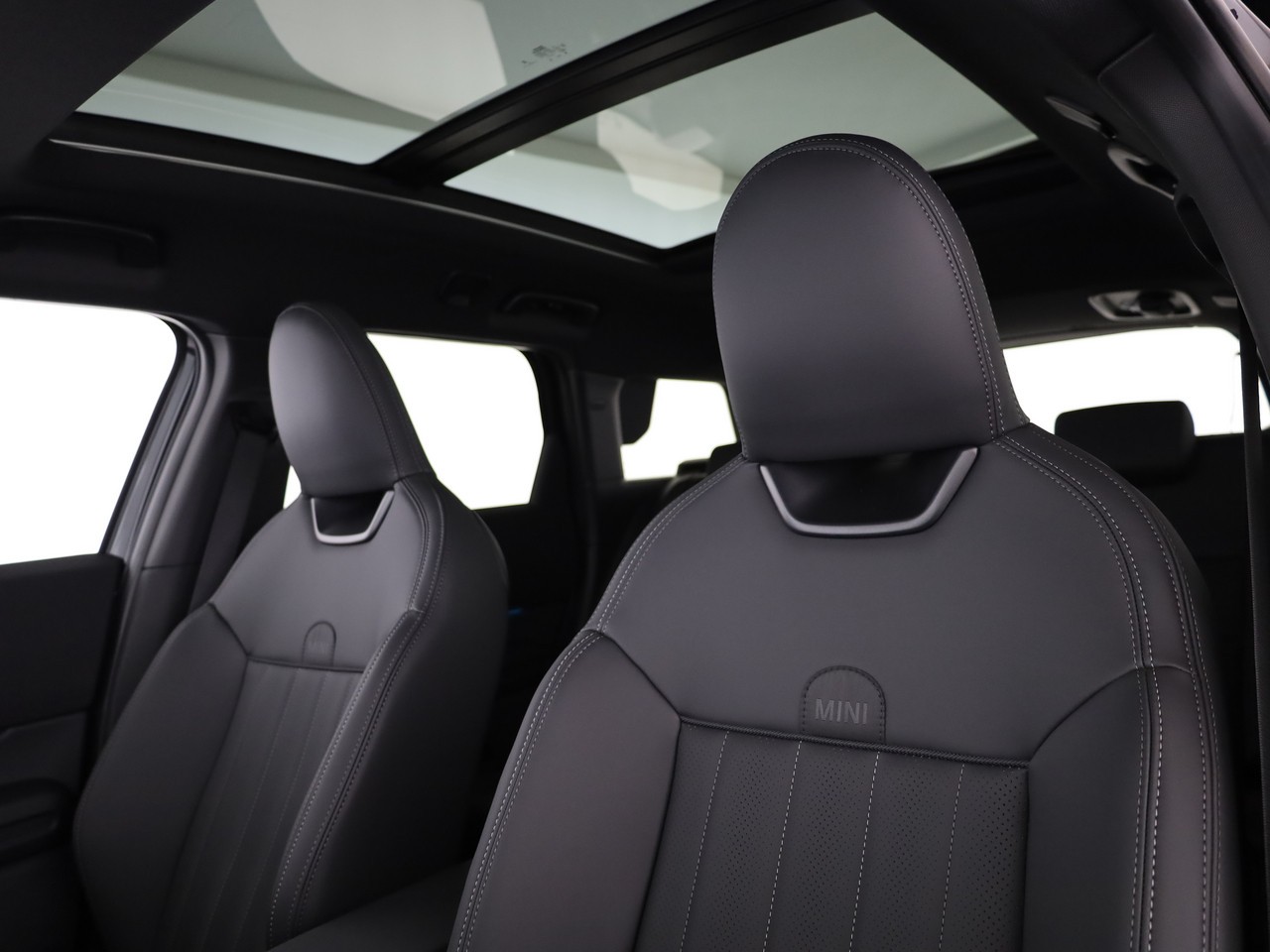 MINI Countryman SE ALL 4-image-30