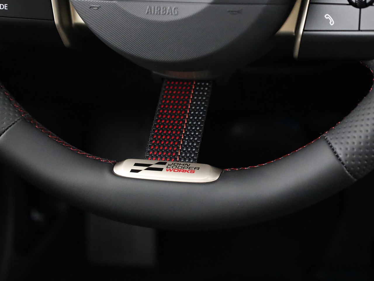 MINI Countryman SE ALL 4-image-40