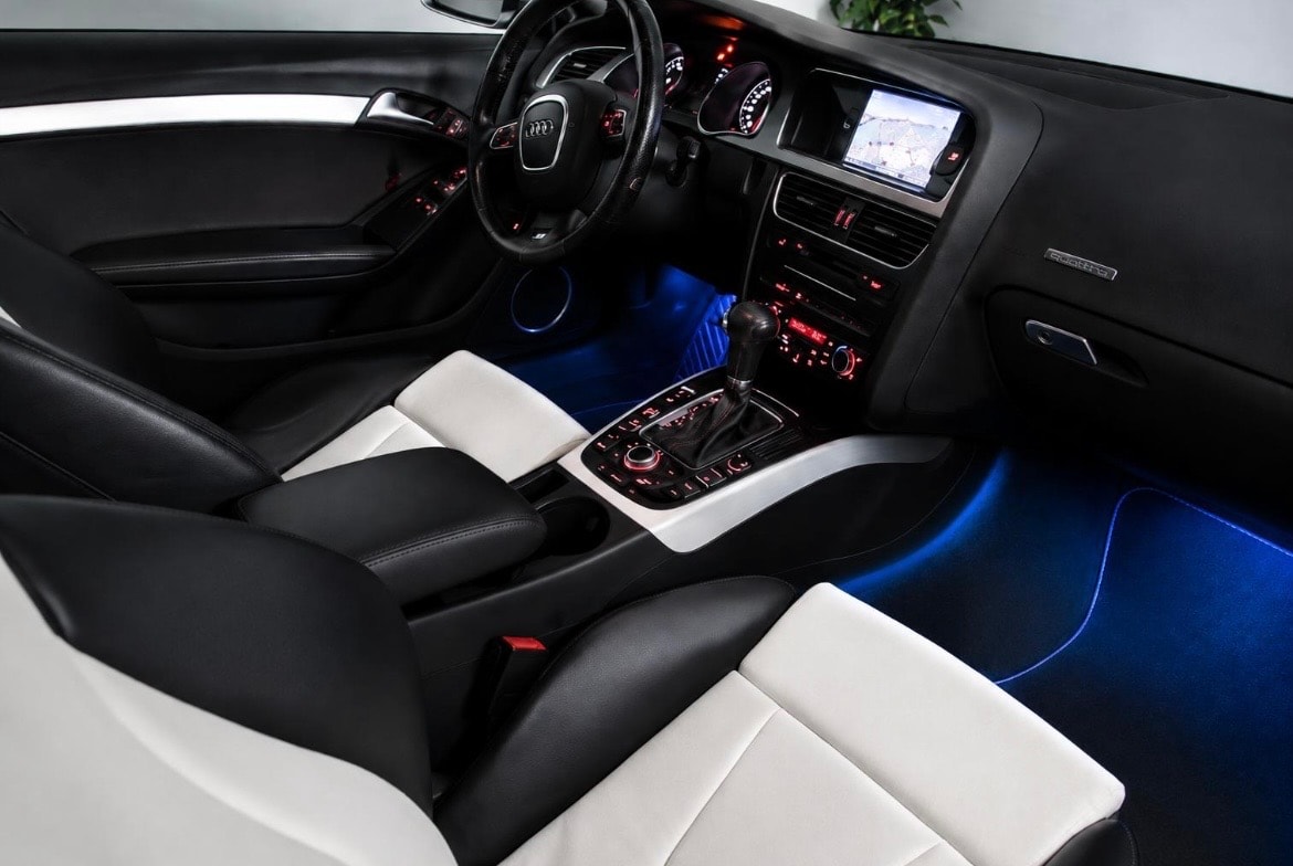 AUDI 4.2 V8 FSI quattro T-Tronic-image-3