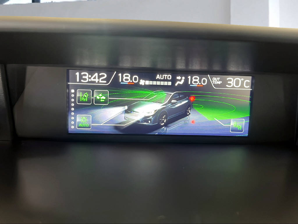 SUBARU XV 1.6i Swiss Plus-image-13